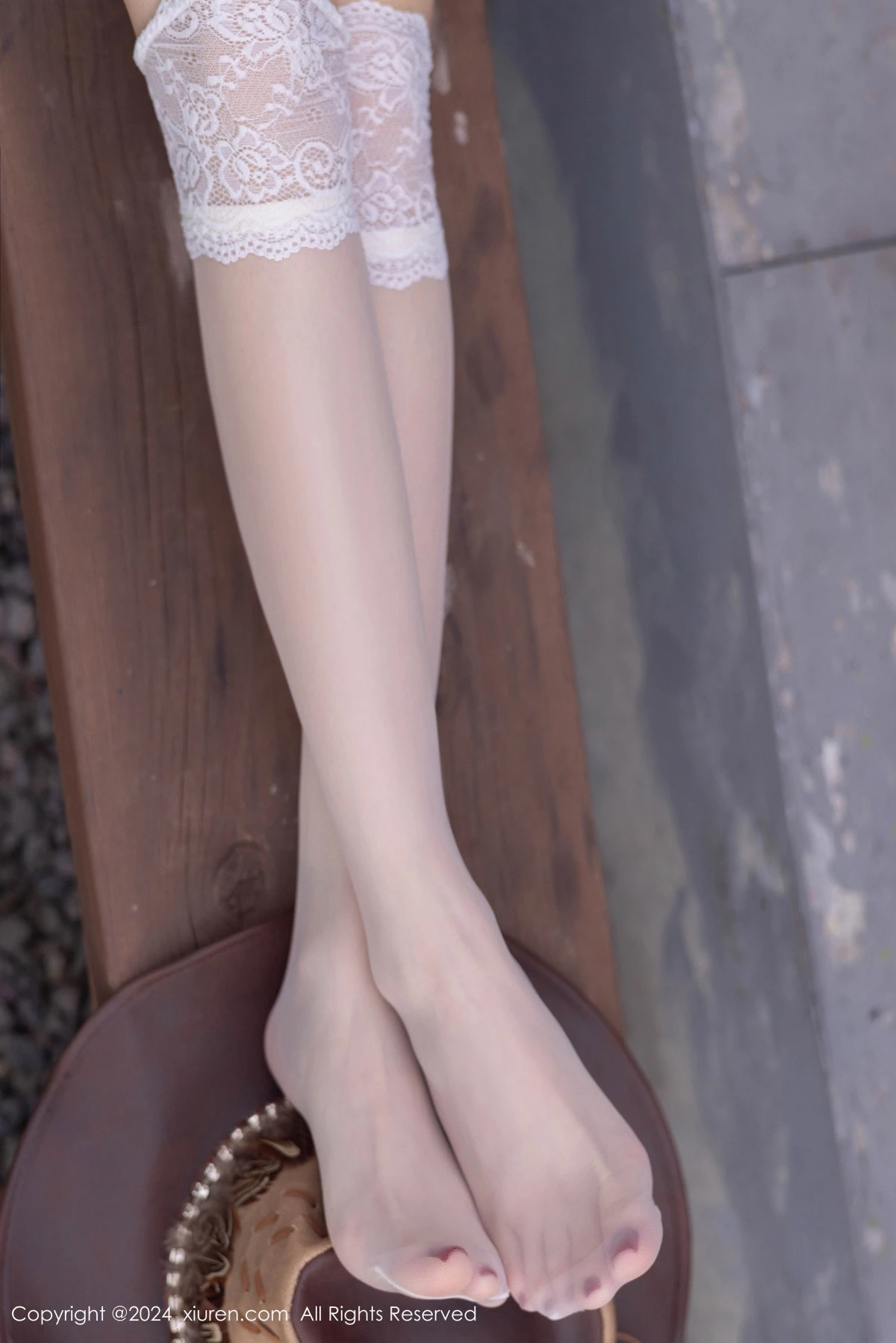 [[XiuRen秀人网]秀人网]No.9166_模特鱼子酱Fish性感内衣配超短牛仔裤露白丝袜秀完美身材诱惑写真80P