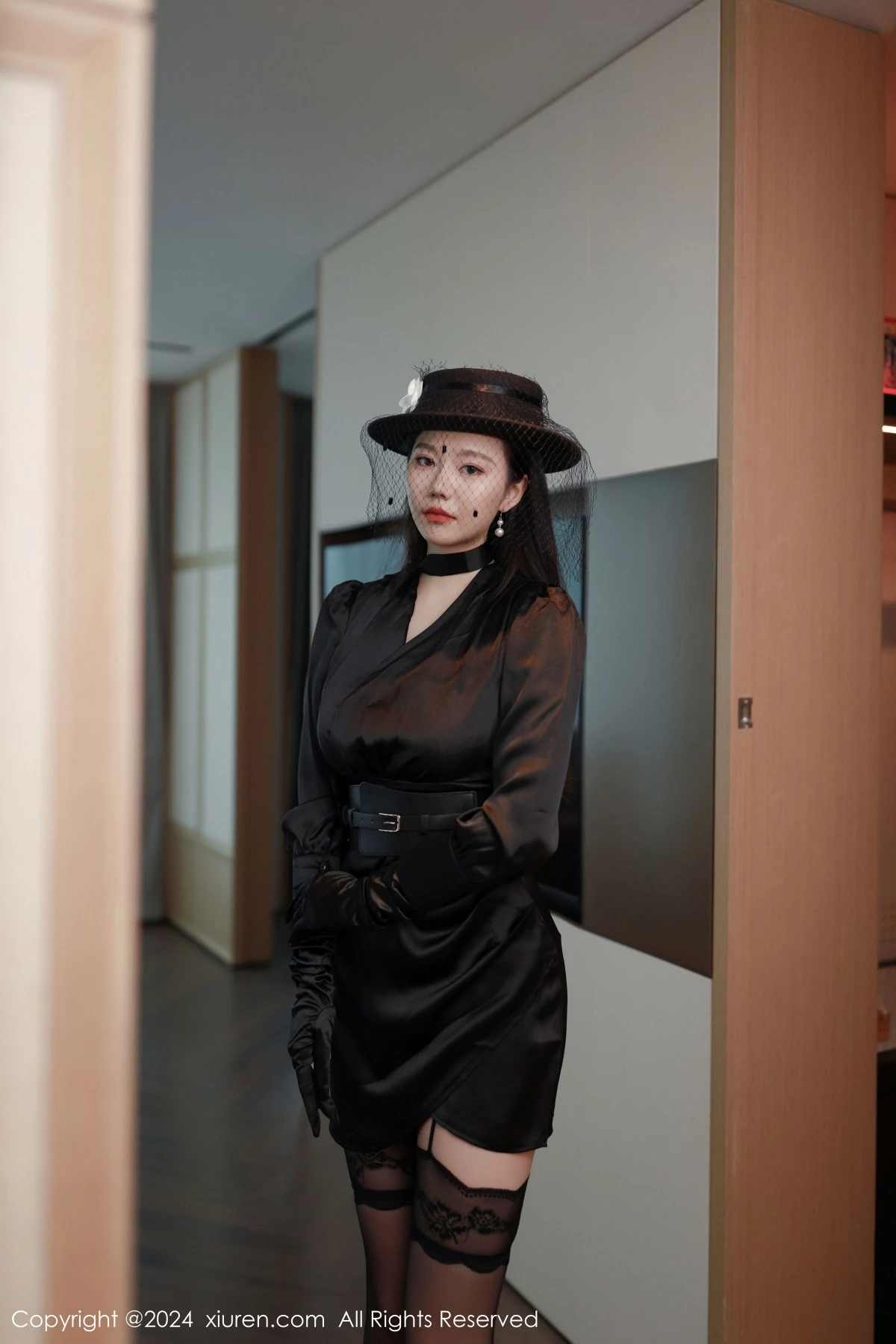 [[XiuRen秀人网]秀人网]No.9041_模特安然anran黑色服饰露黑色内衣配黑丝吊袜秀柔美身段诱惑写真81P