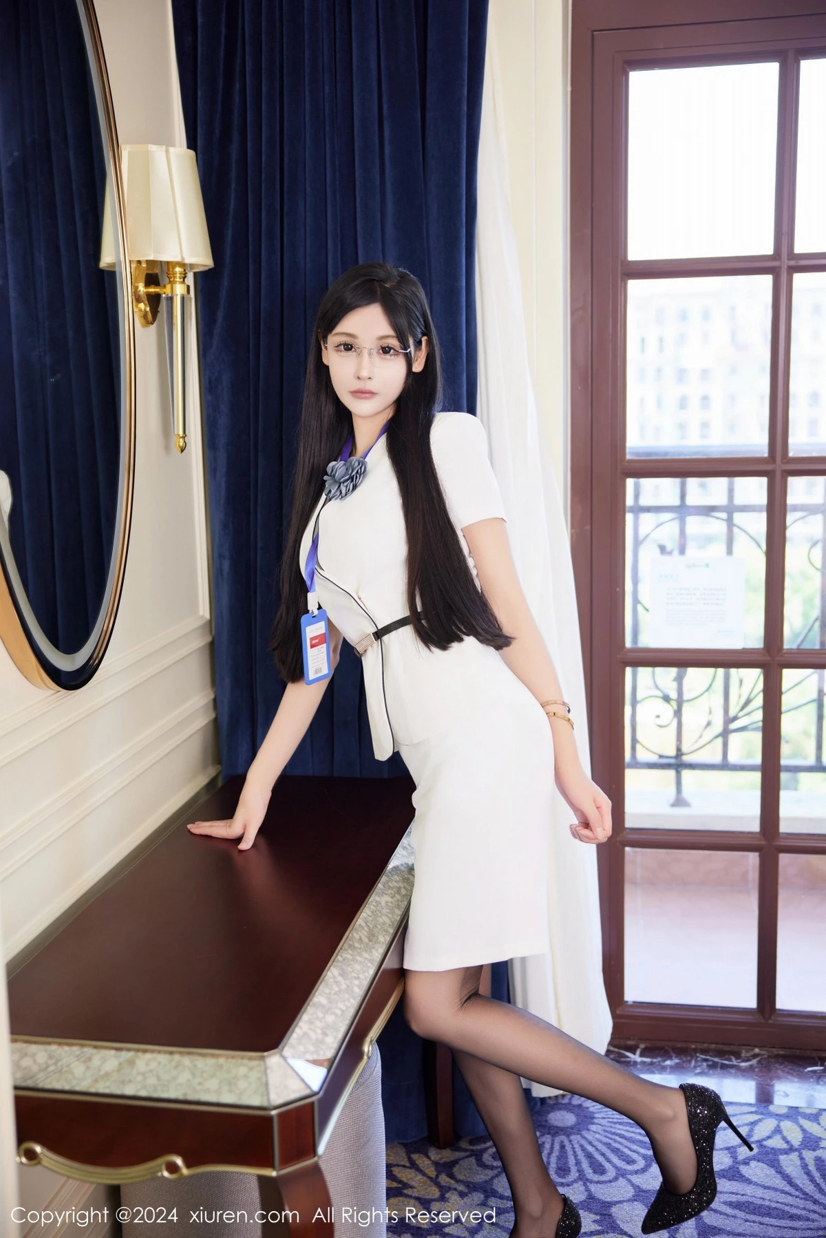 [[XiuRen秀人网]秀人网]No.9049_模特智恩baby私房性感黑色内衣配黑丝吊袜秀丰腴美臀诱惑写真70P