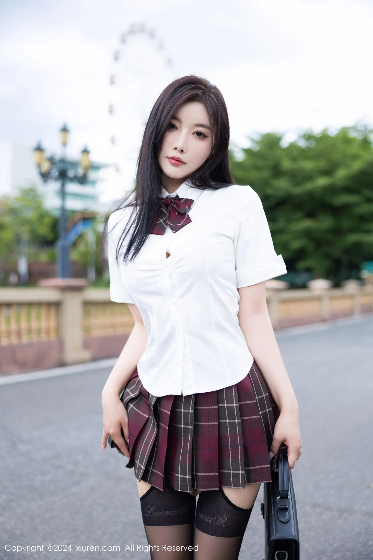 [[XiuRen秀人网]秀人网]No.9064_女神杨晨晨Yome性感JK制服配黑丝吊袜秀丰腴身材完美诱惑写真101P