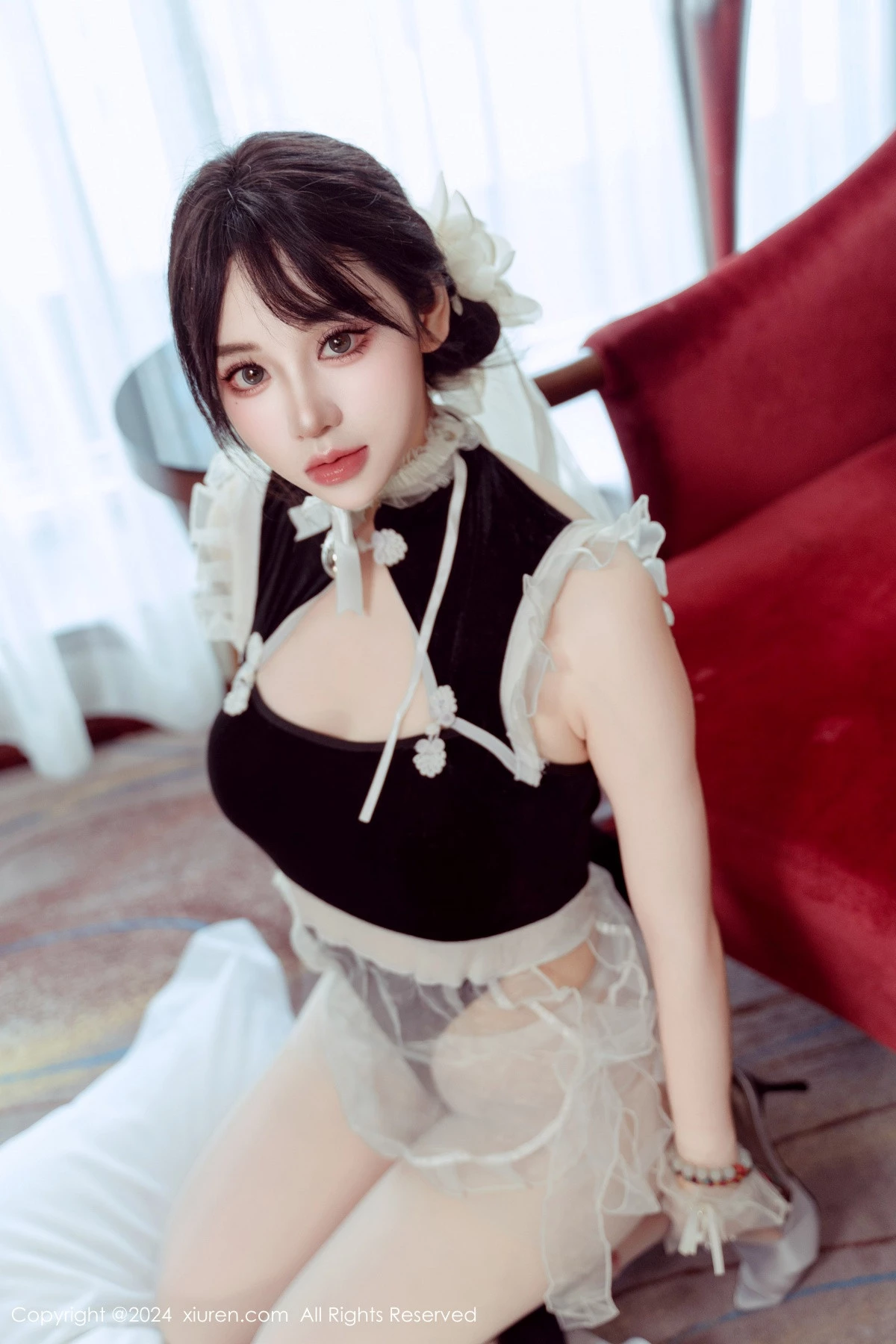 [[XiuRen秀人网]秀人网]No.9197_模特汐汐爱吃草莓性感白色情趣服饰配超薄肉丝秀惹火身材诱惑写真80P