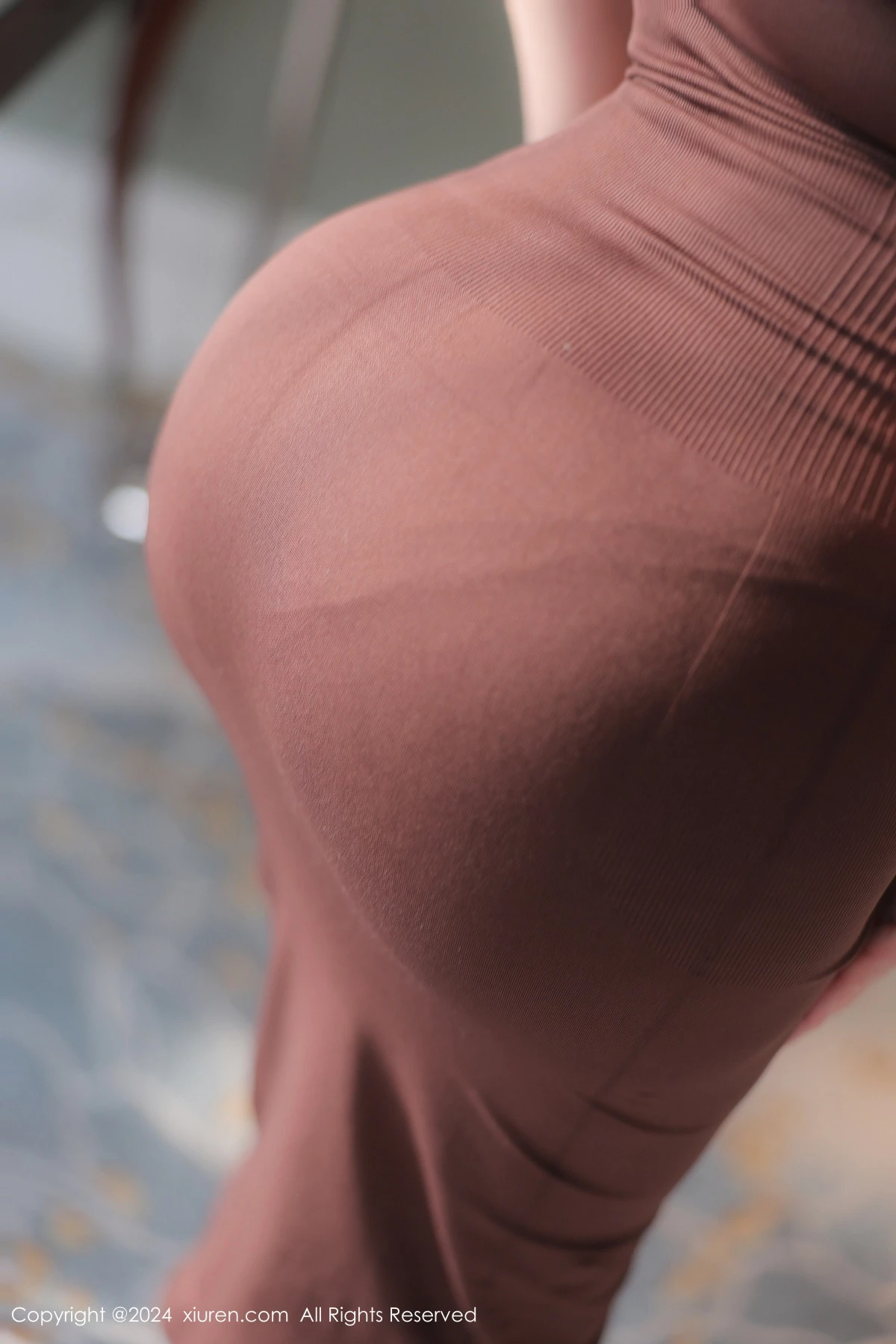 [[XiuRen秀人网]秀人网]No.9205_模特麻布学妹性感深色紧身衣露紫色情趣内衣秀丰腴身姿诱惑写真85P