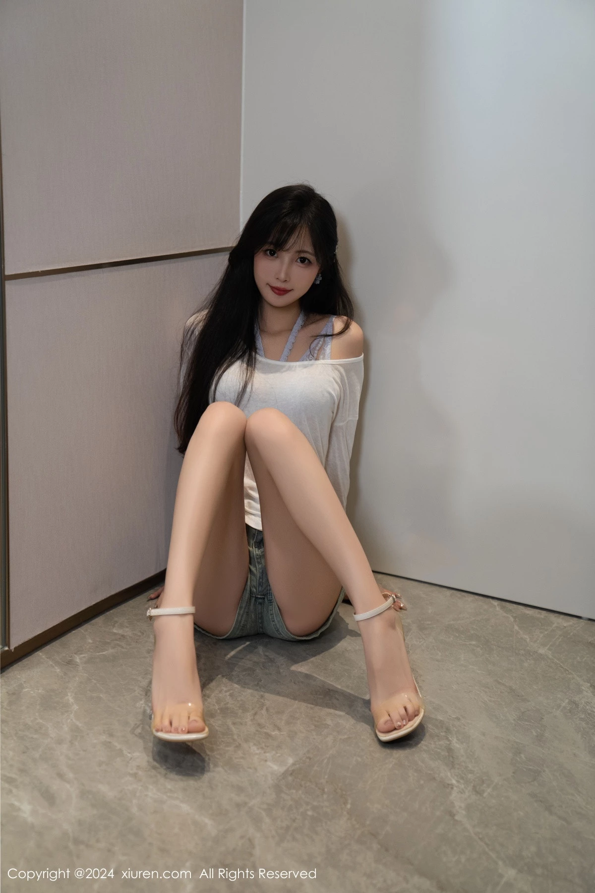 [[XiuRen秀人网]秀人网]No.9215_模特林星阑性感蓝色情趣内衣配超短牛仔裤秀曼妙身姿迷人写真96P