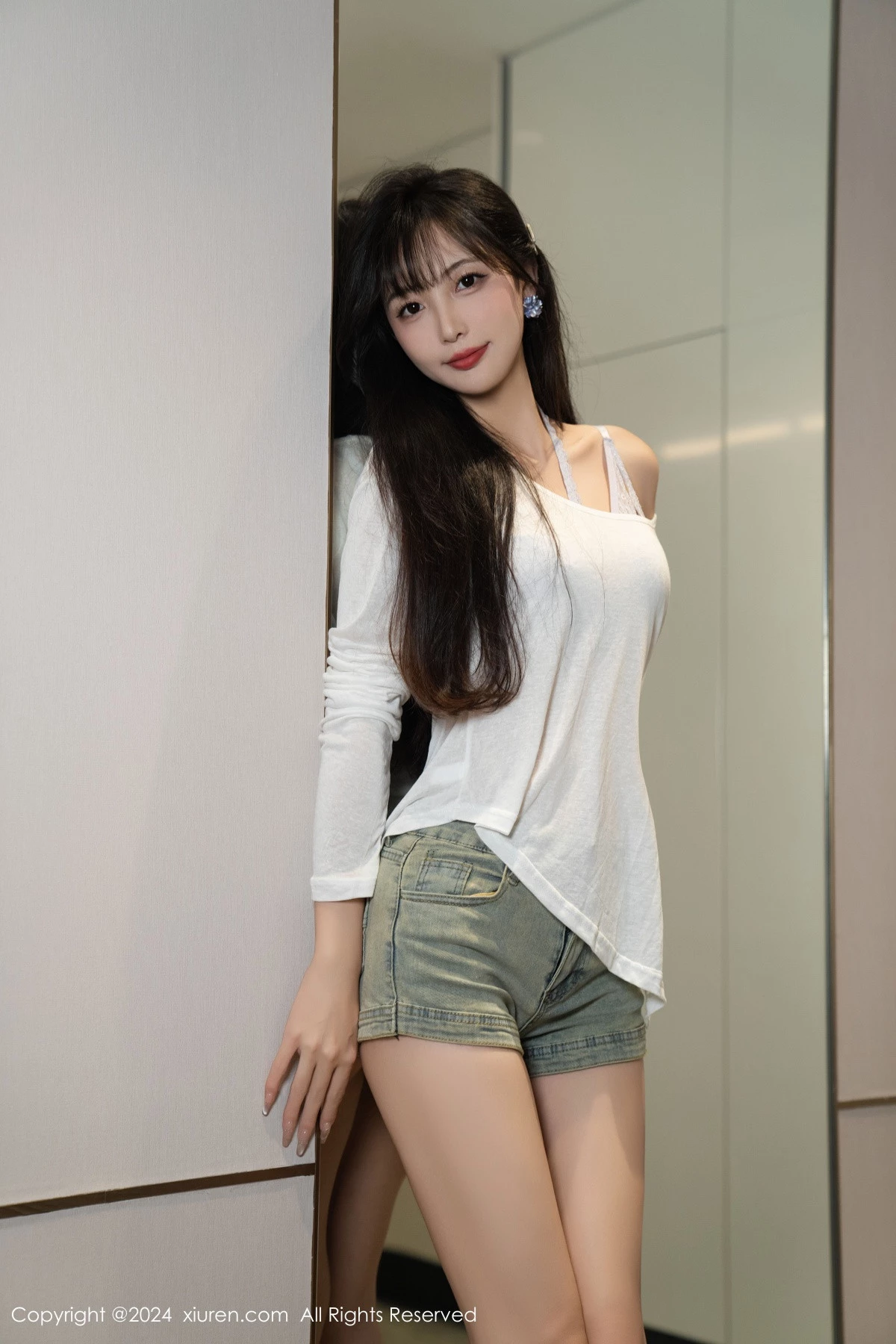 [[XiuRen秀人网]秀人网]No.9215_模特林星阑性感蓝色情趣内衣配超短牛仔裤秀曼妙身姿迷人写真96P