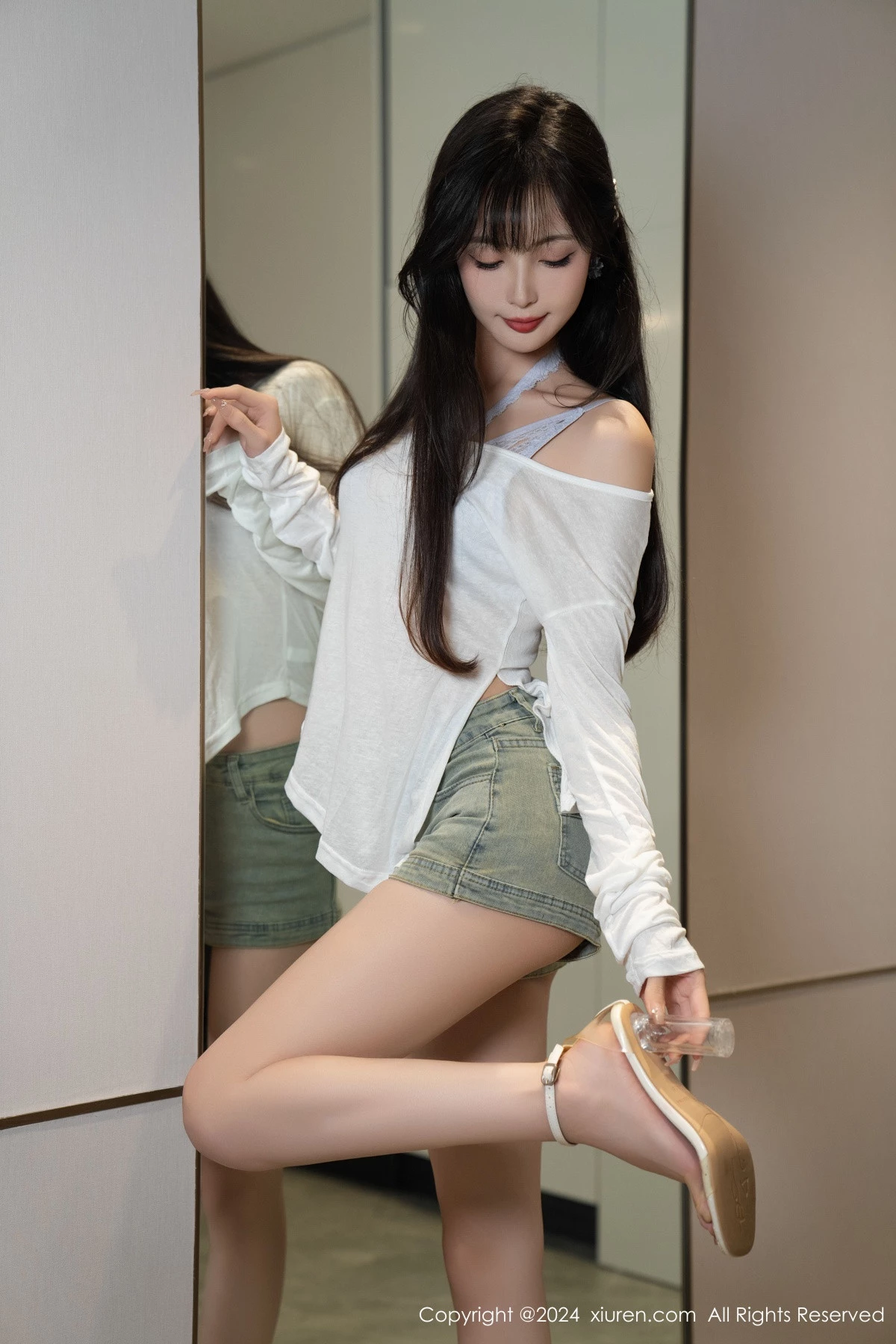 [[XiuRen秀人网]秀人网]No.9215_模特林星阑性感蓝色情趣内衣配超短牛仔裤秀曼妙身姿迷人写真96P