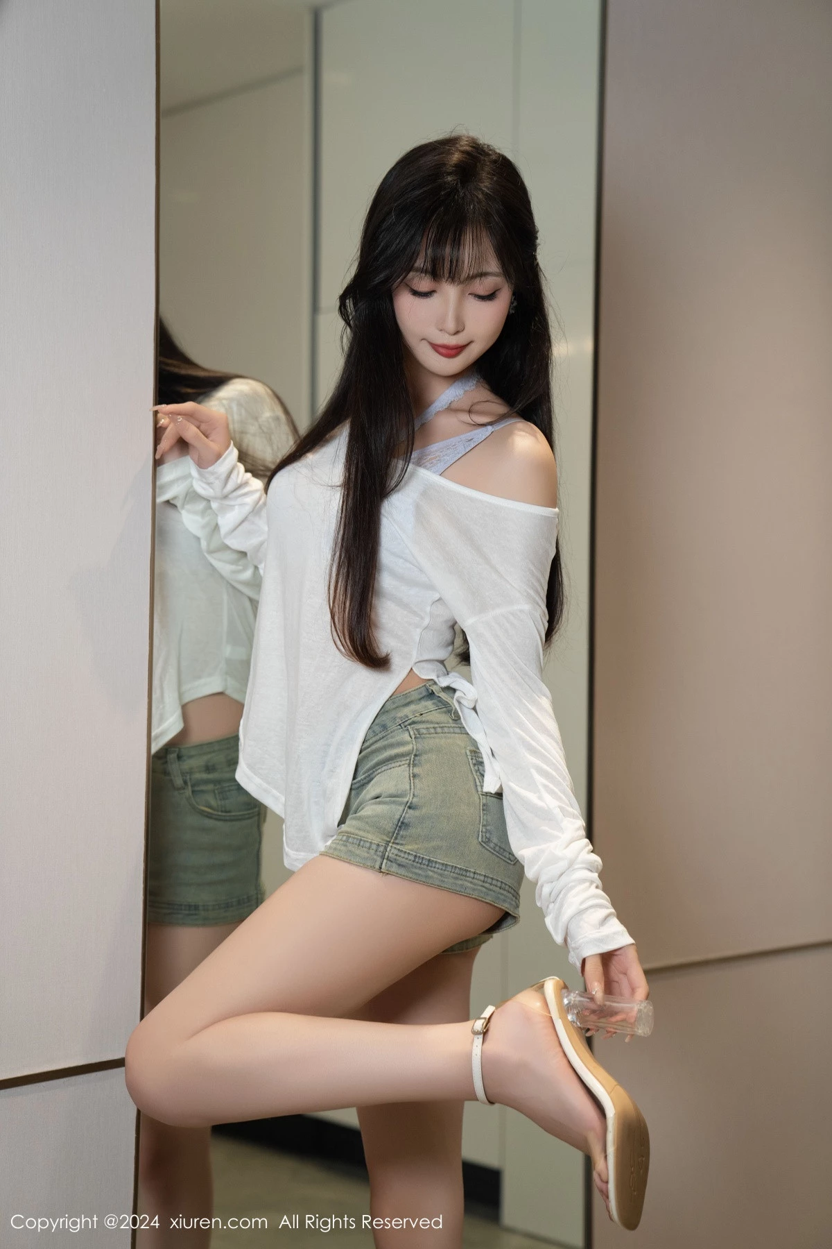 [[XiuRen秀人网]秀人网]No.9215_模特林星阑性感蓝色情趣内衣配超短牛仔裤秀曼妙身姿迷人写真96P