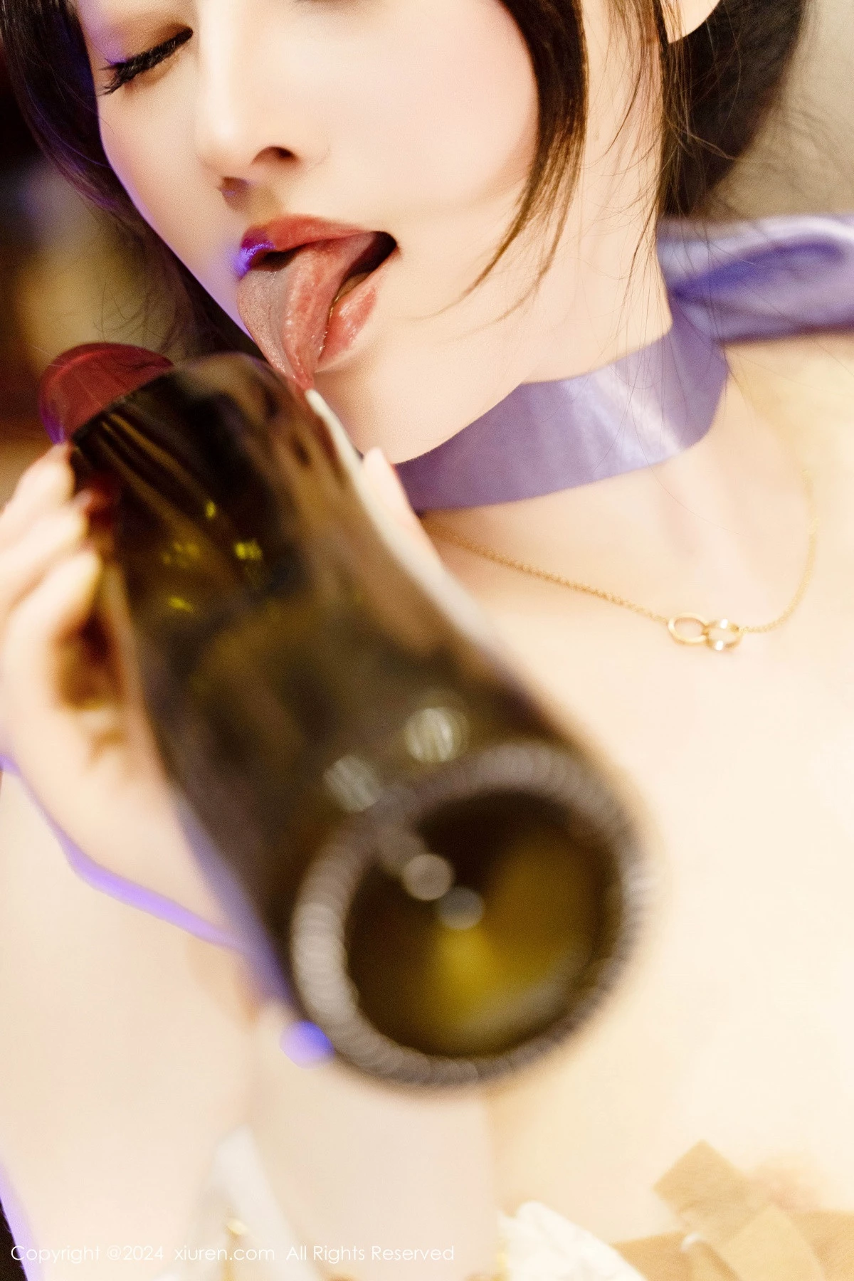 [[XiuRen秀人网]秀人网]No.9214_模特诗诗kiki私房性感白色蕾丝裙配超薄肉丝秀完美身材诱惑写真116P