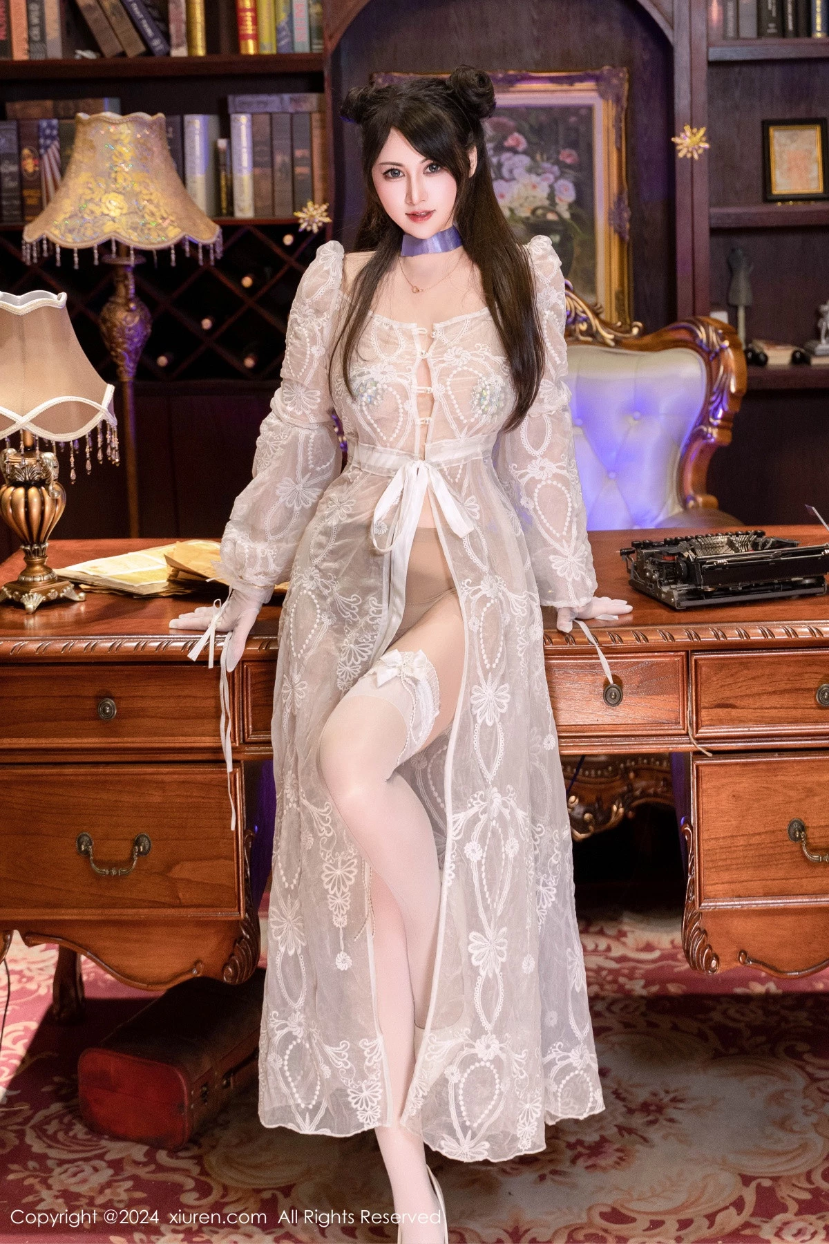 [[XiuRen秀人网]秀人网]No.9214_模特诗诗kiki私房性感白色蕾丝裙配超薄肉丝秀完美身材诱惑写真116P