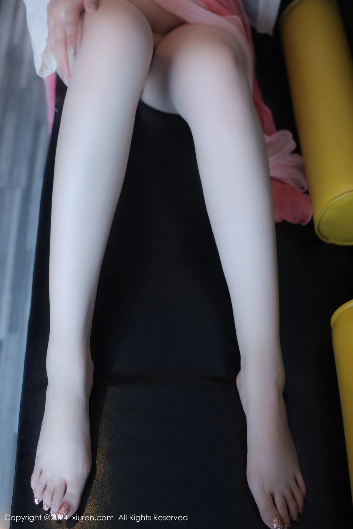 [[XiuRen秀人网]秀人网]No.9211_模特潘多拉哦私房性感粉色古装服饰秀翘臀美腿惹火诱惑写真59P