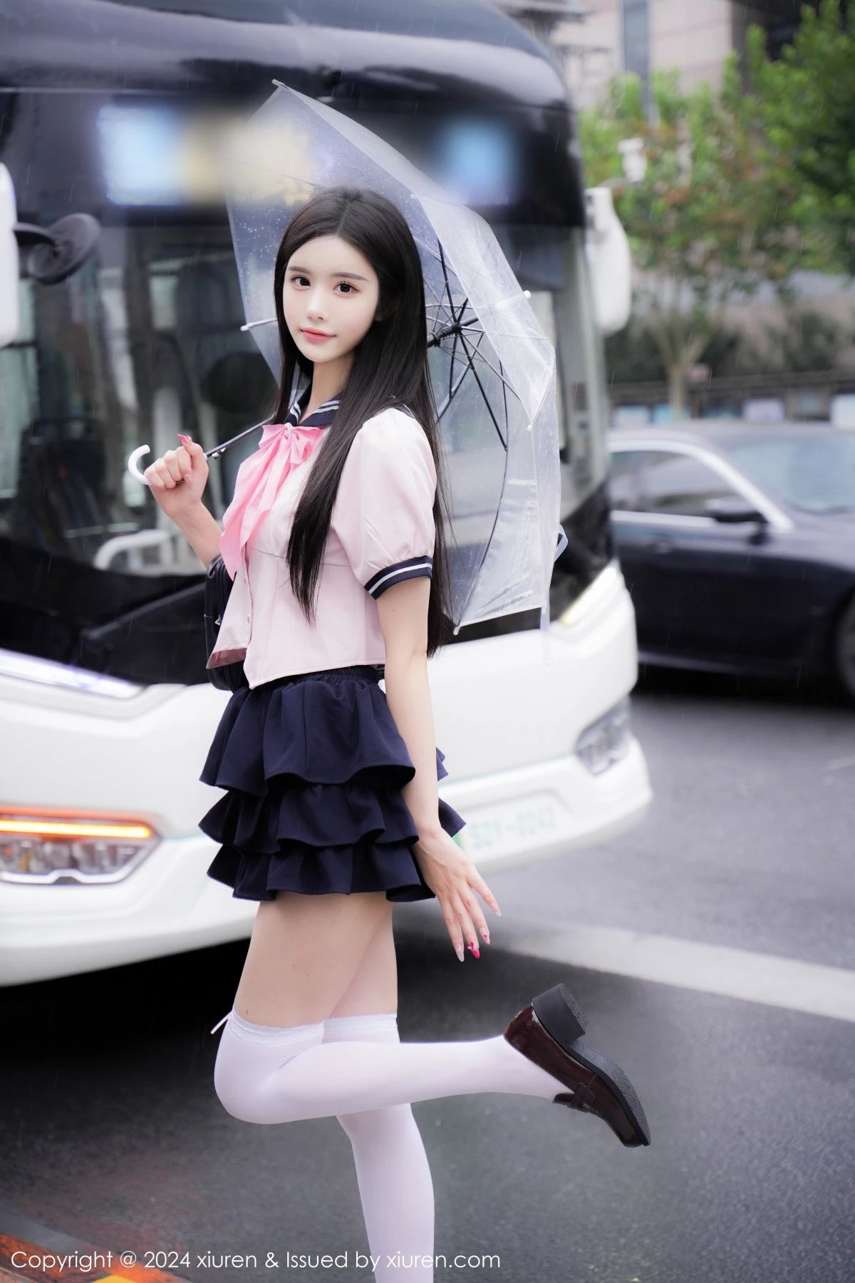 [[XiuRen秀人网]秀人网]No.9224_模特Erikaki性感粉色JK制服配白色丝袜秀翘臀美腿撩人诱惑写真84P