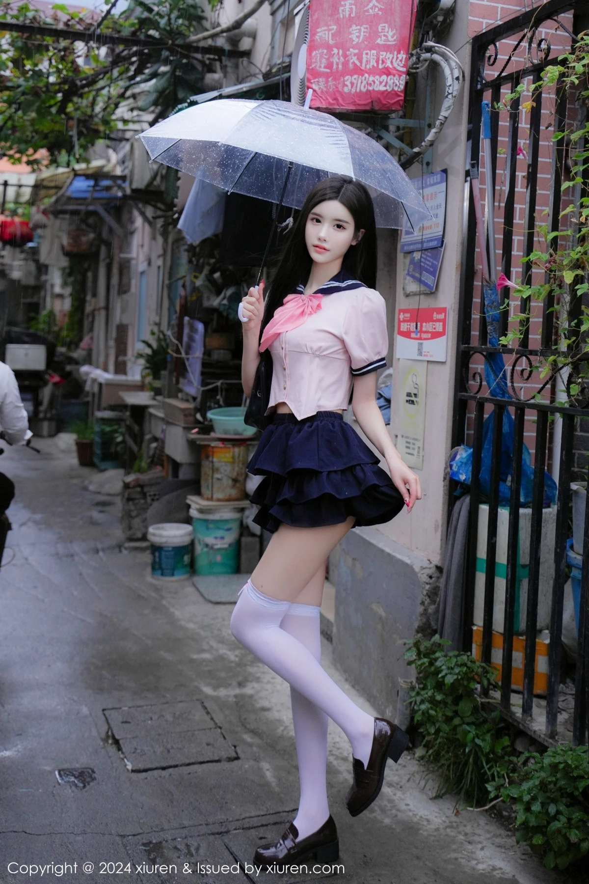 [[XiuRen秀人网]秀人网]No.9224_模特Erikaki性感粉色JK制服配白色丝袜秀翘臀美腿撩人诱惑写真84P