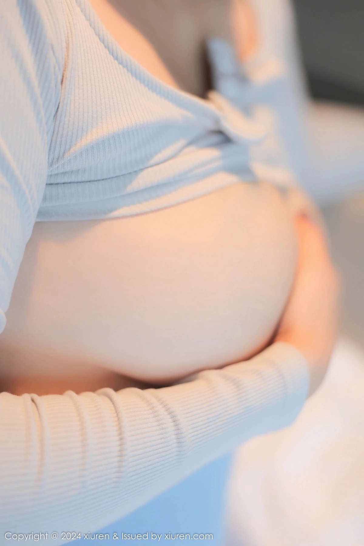 [[XiuRen秀人网]秀人网]No.9217_模特白洁bessie性感浅色上衣配紧身瑜伽裤秀丰乳肥臀诱惑写真68P