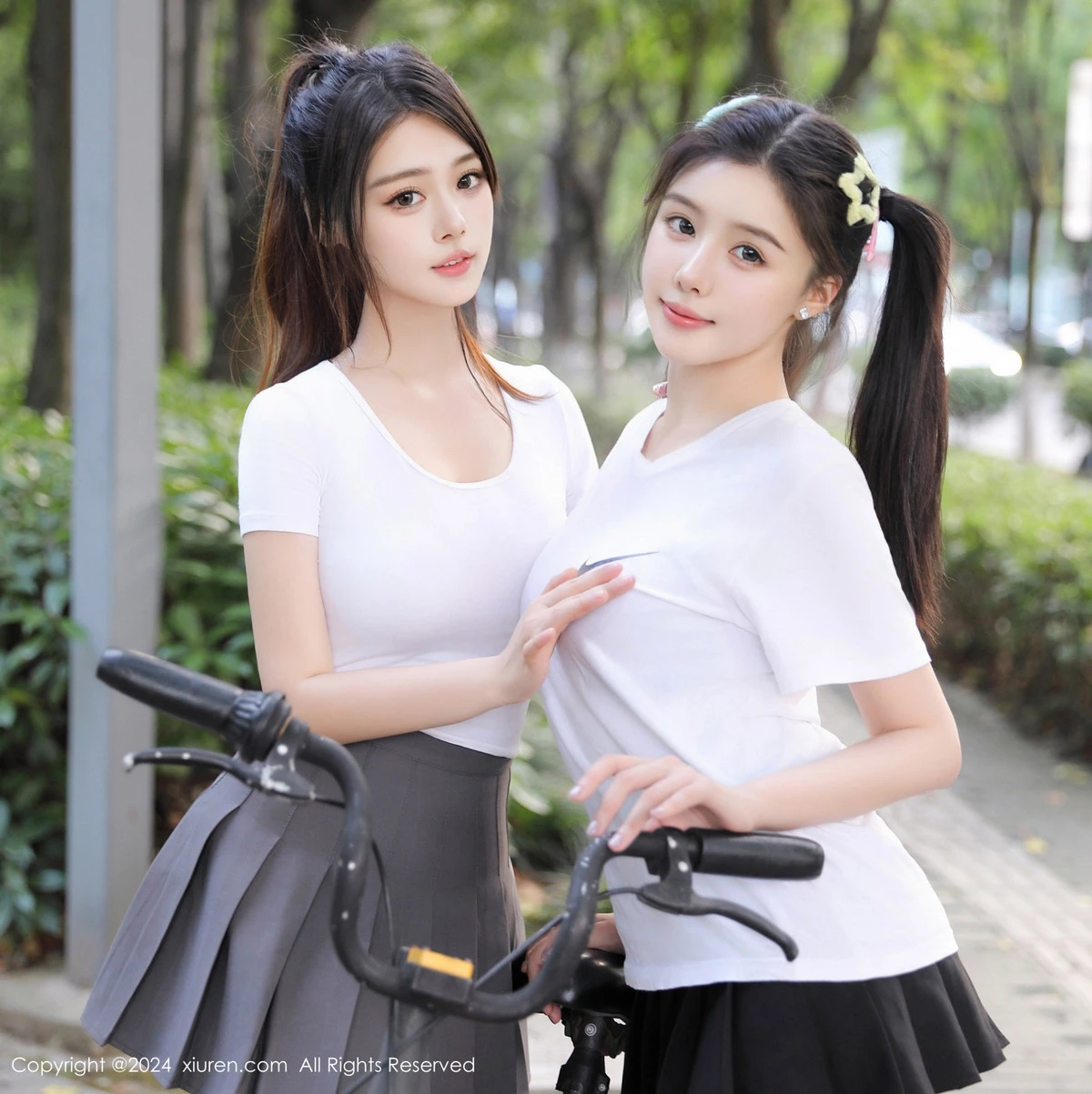 [[XiuRen秀人网]秀人网]No.9230_模特合集女神袁圆性感姐妹花脱JK制服秀完美身材惹火诱惑写真80P