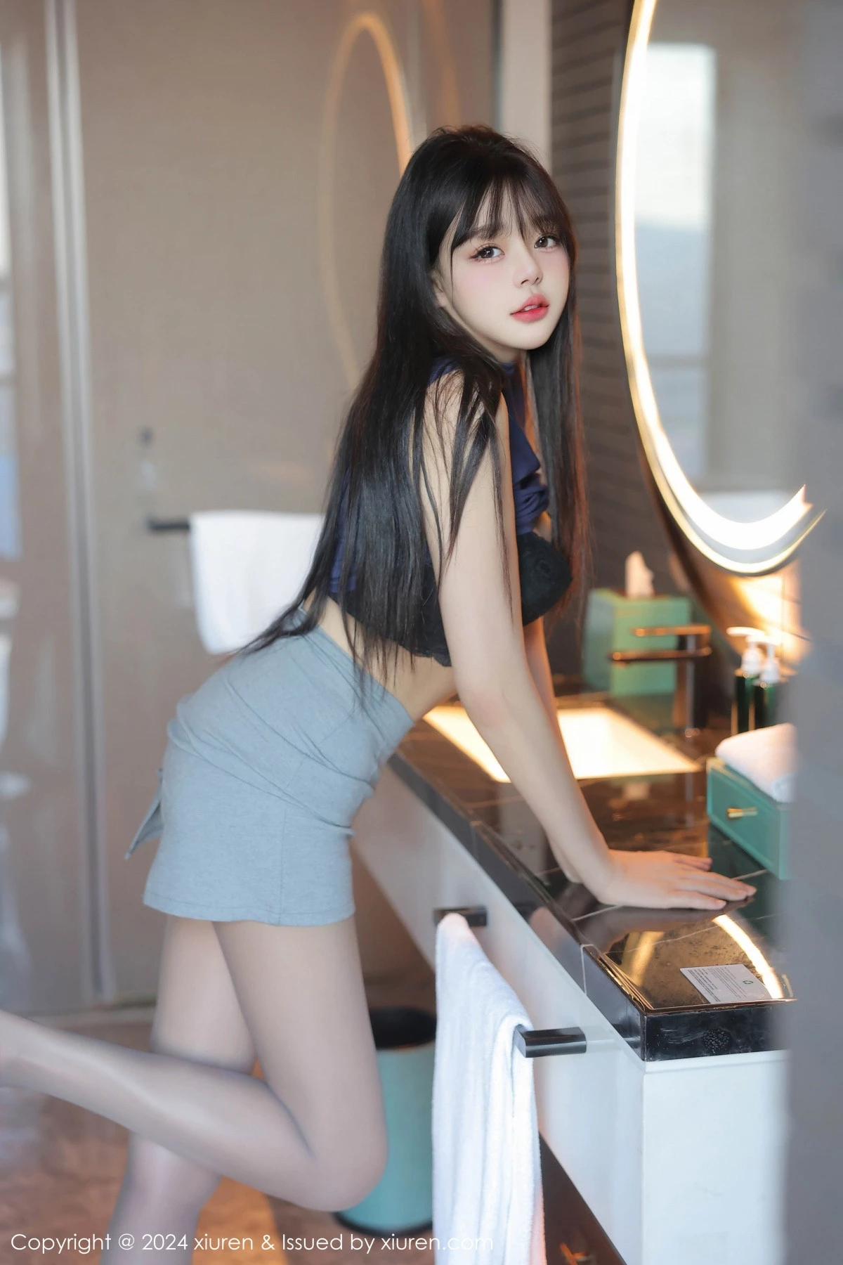 [[XiuRen秀人网]秀人网]No.9233_模特柚柚小奶瓶性感黑色蕾丝内衣配超薄灰丝秀凹凸身材诱惑写真89P