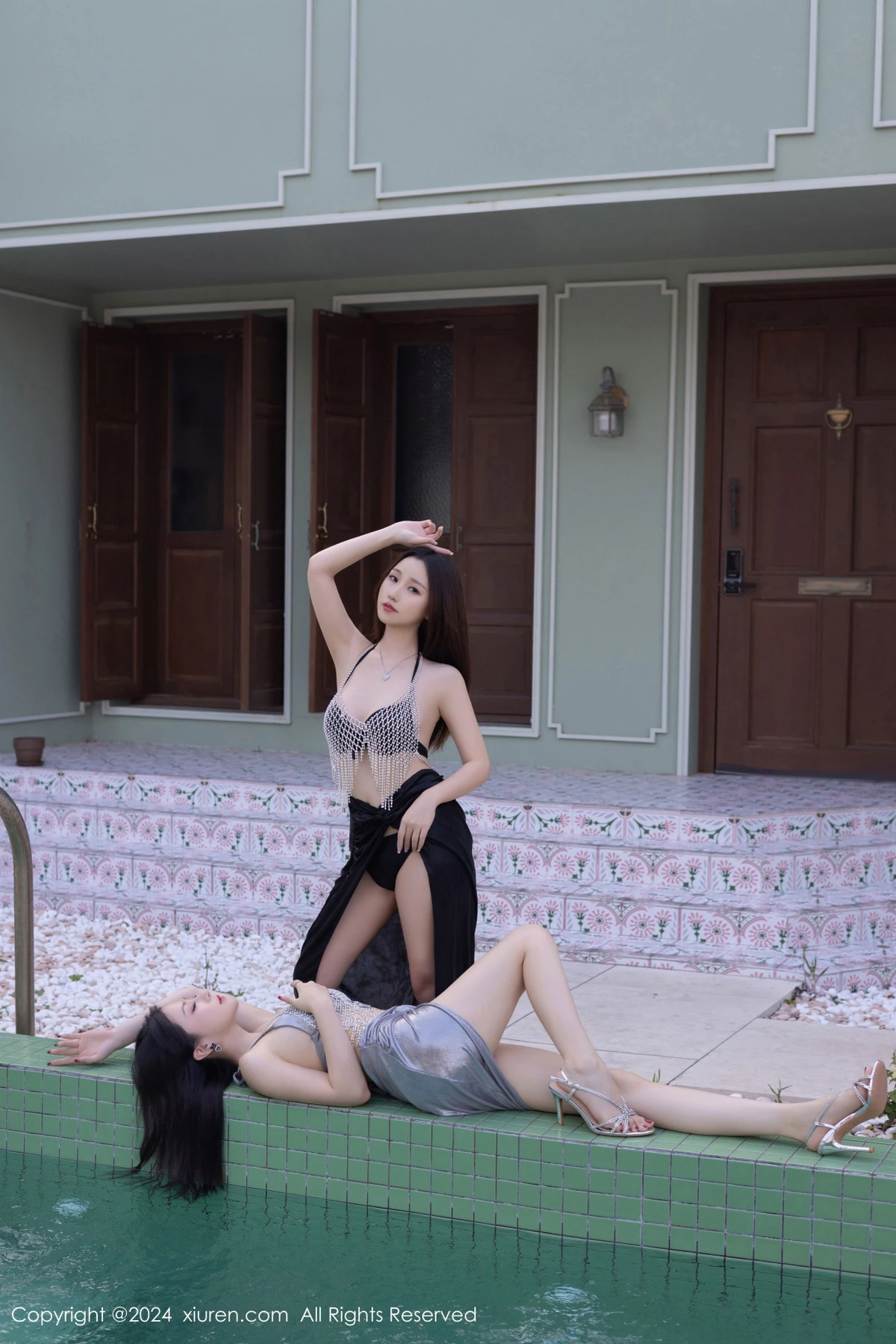 [[XiuRen秀人网]秀人网]No.9242_模特合集女神鱼子酱Fish＆杏子Yada性感内衣秀完美身材诱惑写真80P