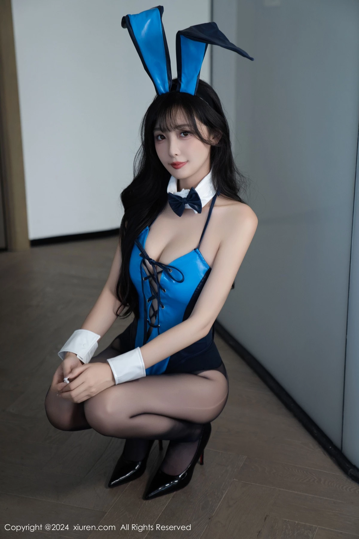 [[XiuRen秀人网]秀人网]No.9237_模特林星阑性感蓝兔子装扮配超薄黑丝秀曼妙身姿迷人诱惑写真107P