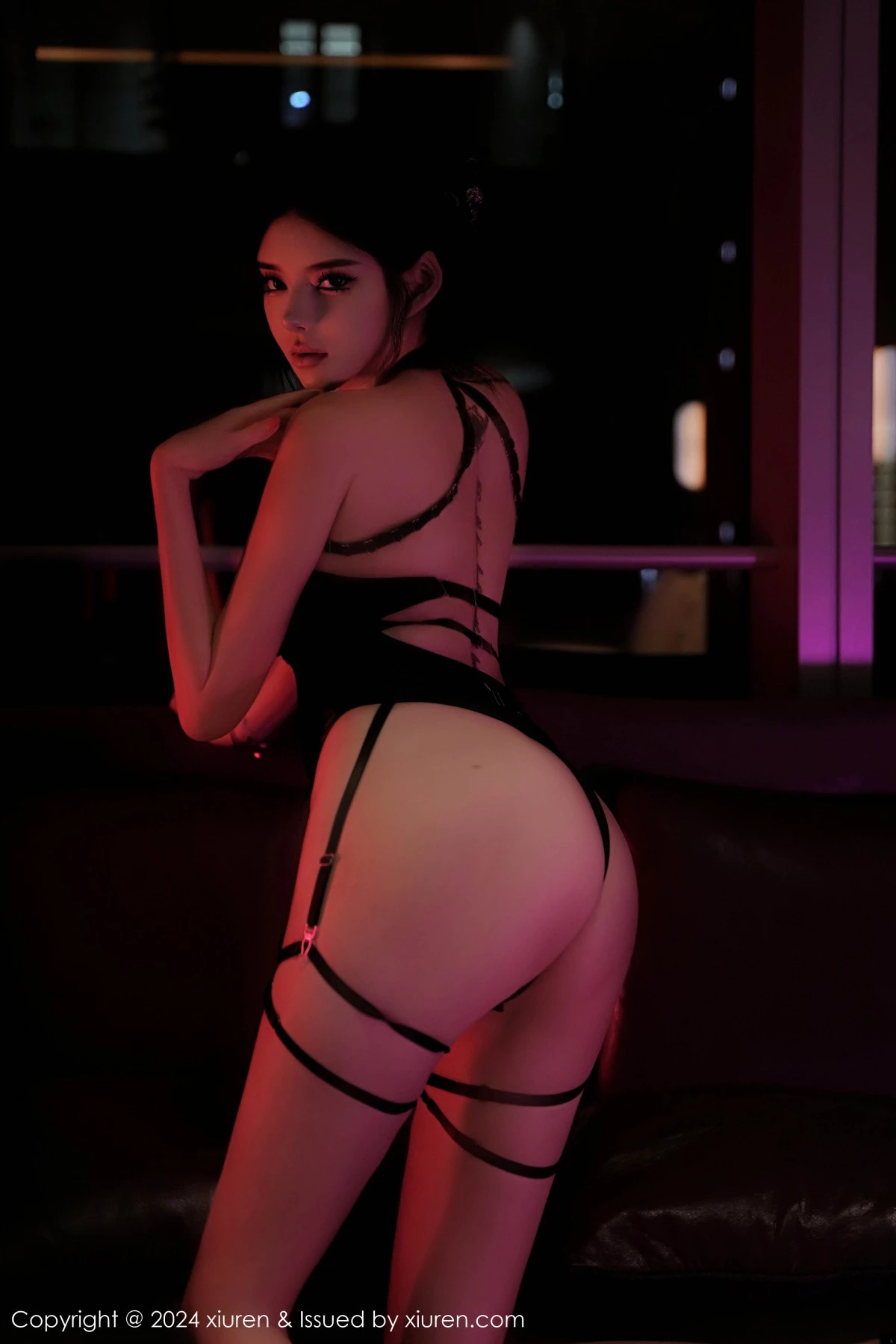 [[XiuRen秀人网]秀人网]No.9232_新人模特果茶姐姐私房性感黑色情趣服饰秀曼妙身姿惹火诱惑写真82P