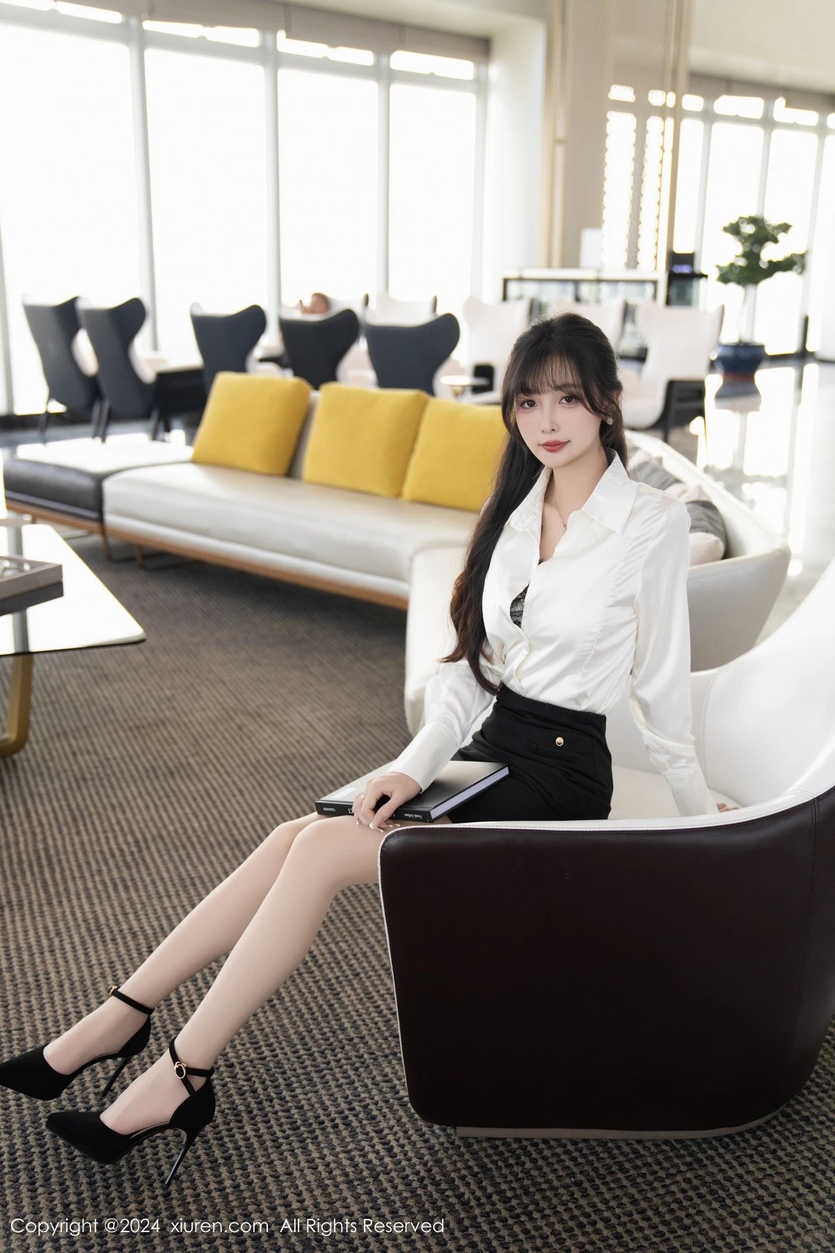 [[XiuRen秀人网]秀人网]No.9237_模特林星阑性感蓝兔子装扮配超薄黑丝秀曼妙身姿迷人诱惑写真107P