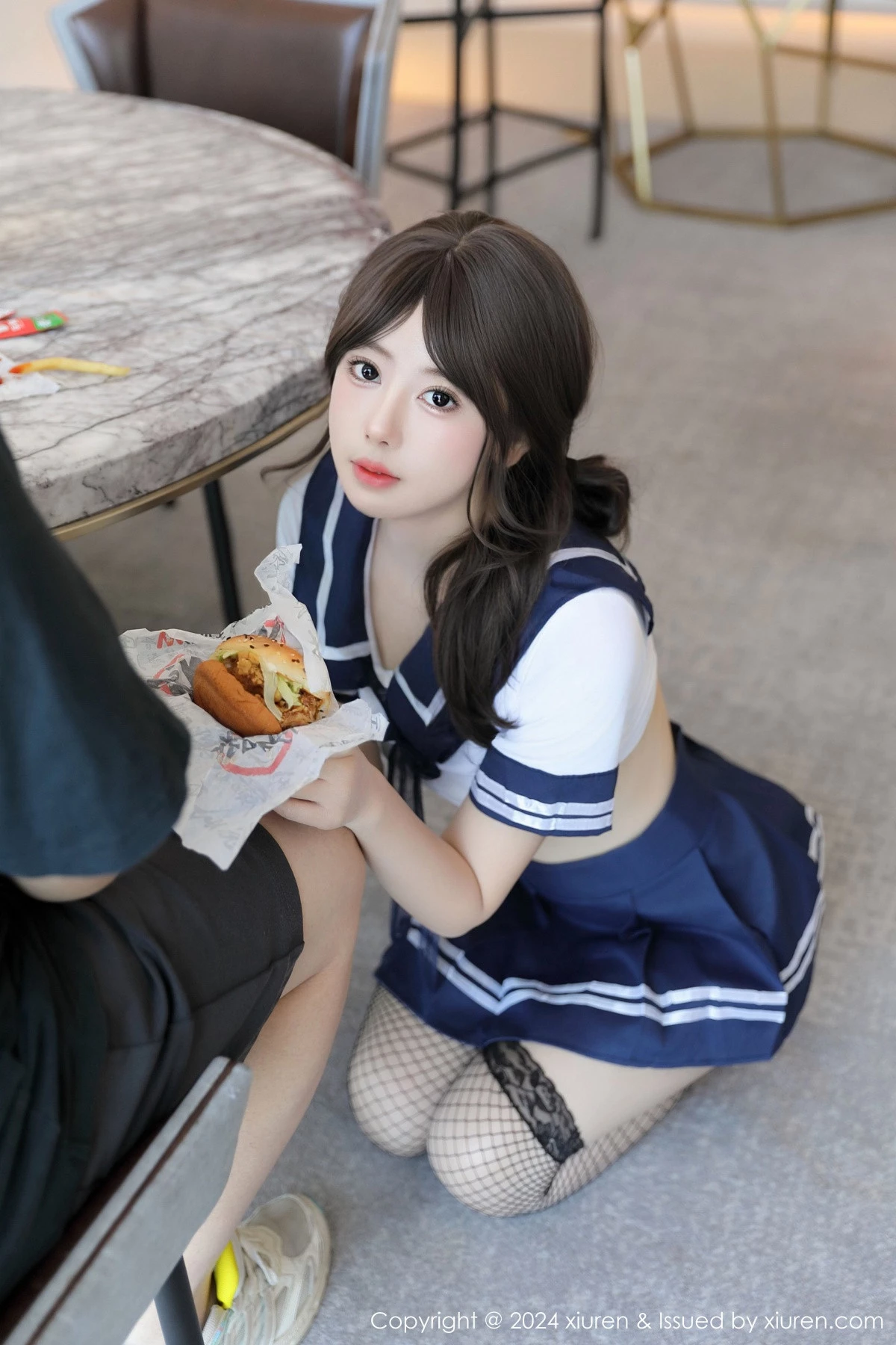 [[XiuRen秀人网]秀人网]No.9238_模特桃妖夭性感白色学妹制服配黑丝网袜秀娇美身段完美诱惑写真71P