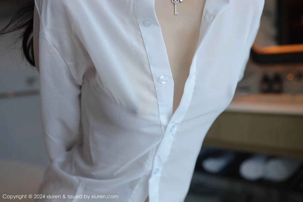 [[XiuRen秀人网]秀人网]No.9251_新人模特林好好私房浴室性感白色衬衣半脱秀曼妙身姿诱惑写真67P