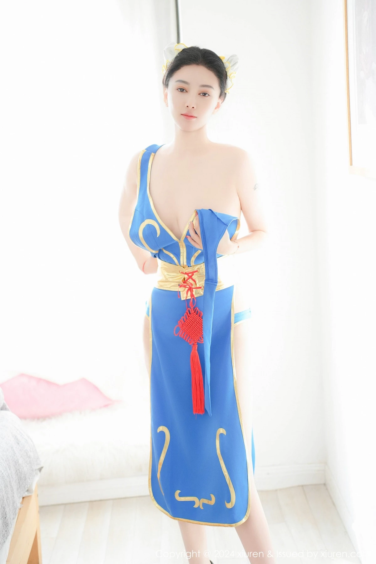 [[XiuRen秀人网]秀人网]No.9252_模特雅茹老师性感蓝色COSPLAY服饰秀白嫩柔美身姿诱惑写真61P