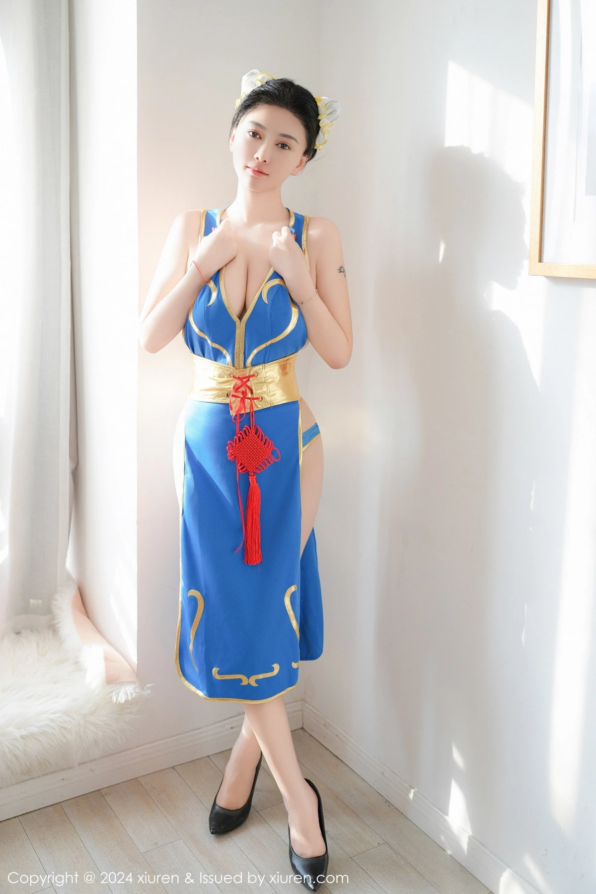 [[XiuRen秀人网]秀人网]No.9252_模特雅茹老师性感蓝色COSPLAY服饰秀白嫩柔美身姿诱惑写真61P