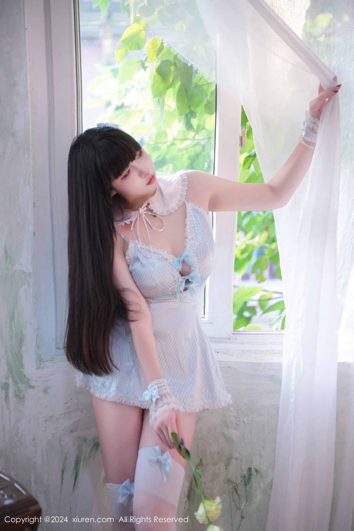 [[XiuRen秀人网]秀人网]No.9258_新人模特正妹Abby性感女仆装扮配白丝袜秀丰满身材惹火诱惑写真68P