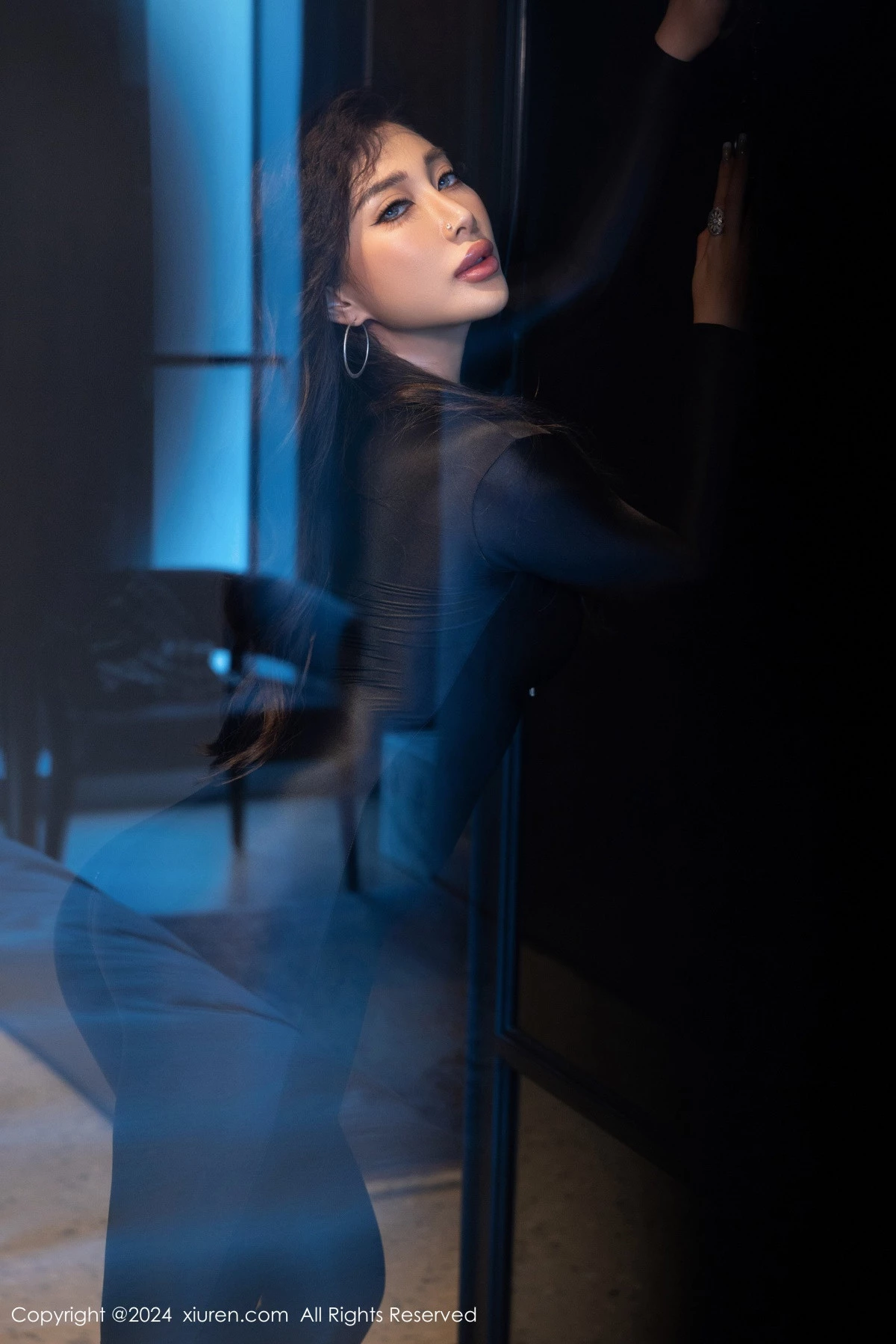 [[XiuRen秀人网]秀人网]No.9259_新人模特FE-性感黑色连体衣露超薄黑丝秀丰腴身姿撩人诱惑写真59P