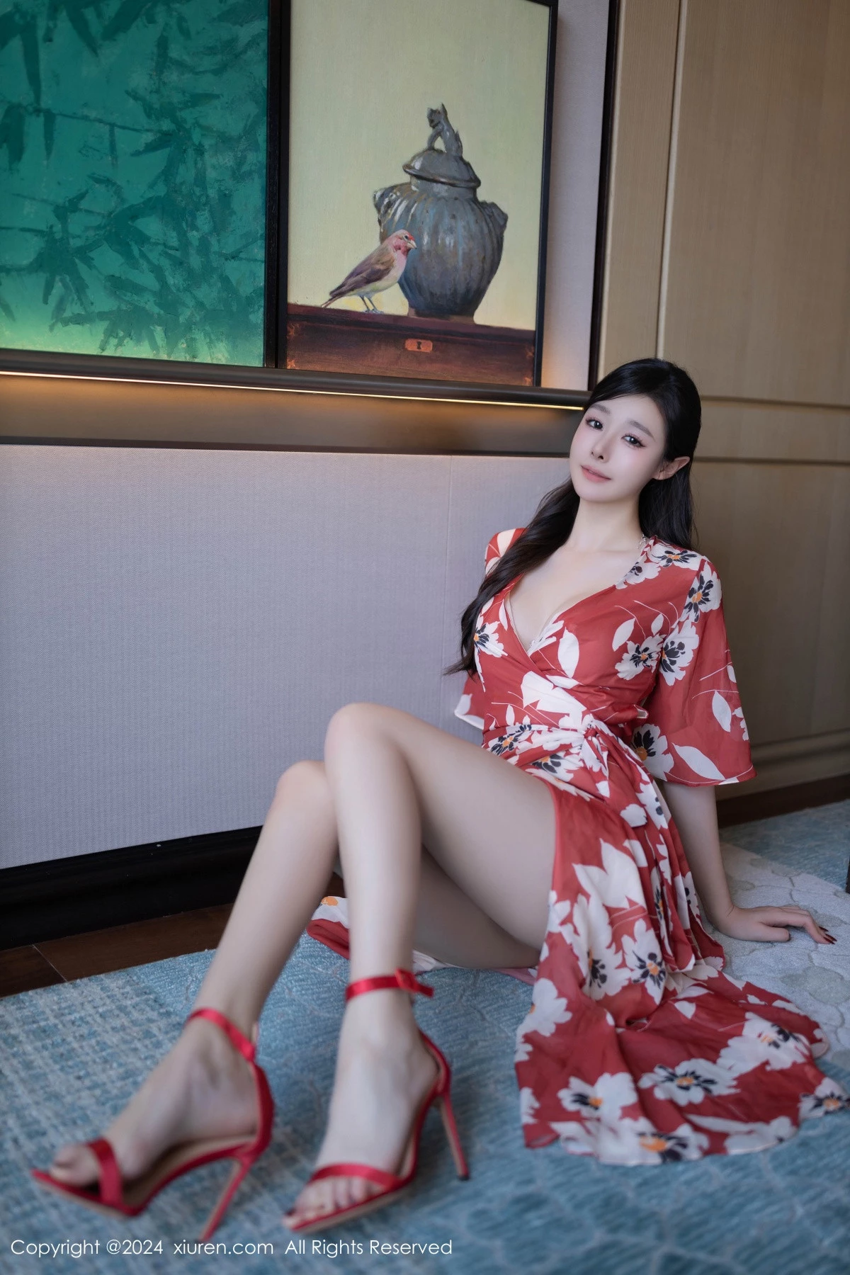 [[XiuRen秀人网]秀人网]No.9270_模特小逗逗性感花朵连衣裙露白色情趣内衣秀曼妙身姿诱惑写真80P