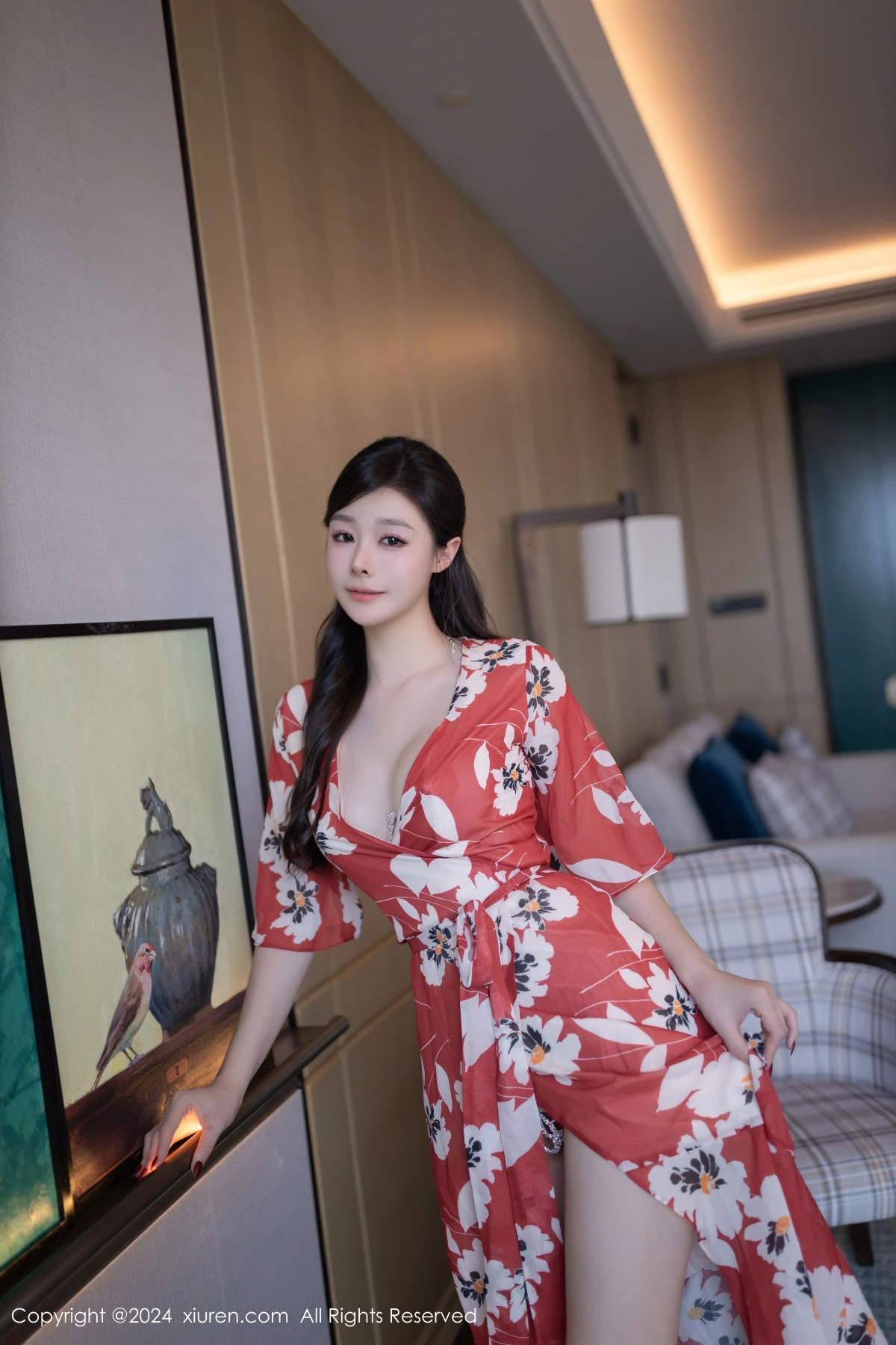 [[XiuRen秀人网]秀人网]No.9270_模特小逗逗性感花朵连衣裙露白色情趣内衣秀曼妙身姿诱惑写真80P