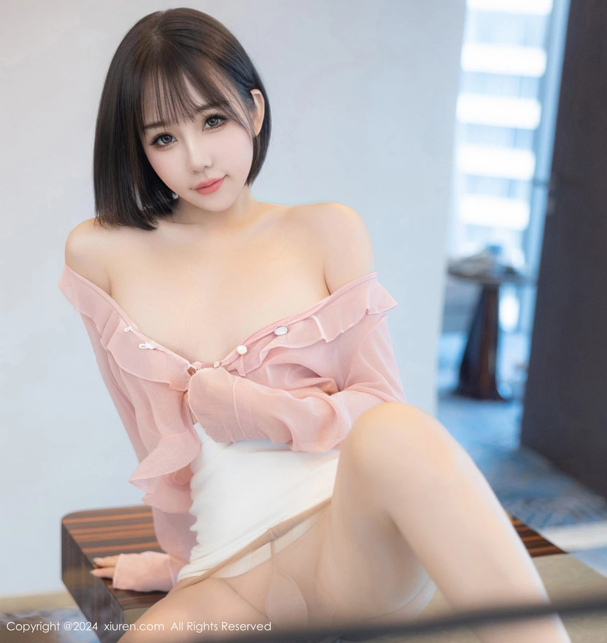 [[XiuRen秀人网]秀人网]No.9273_模特波巧酱浴室场景粉色上衣配超薄肉丝湿身秀惹火身材诱惑写真79P