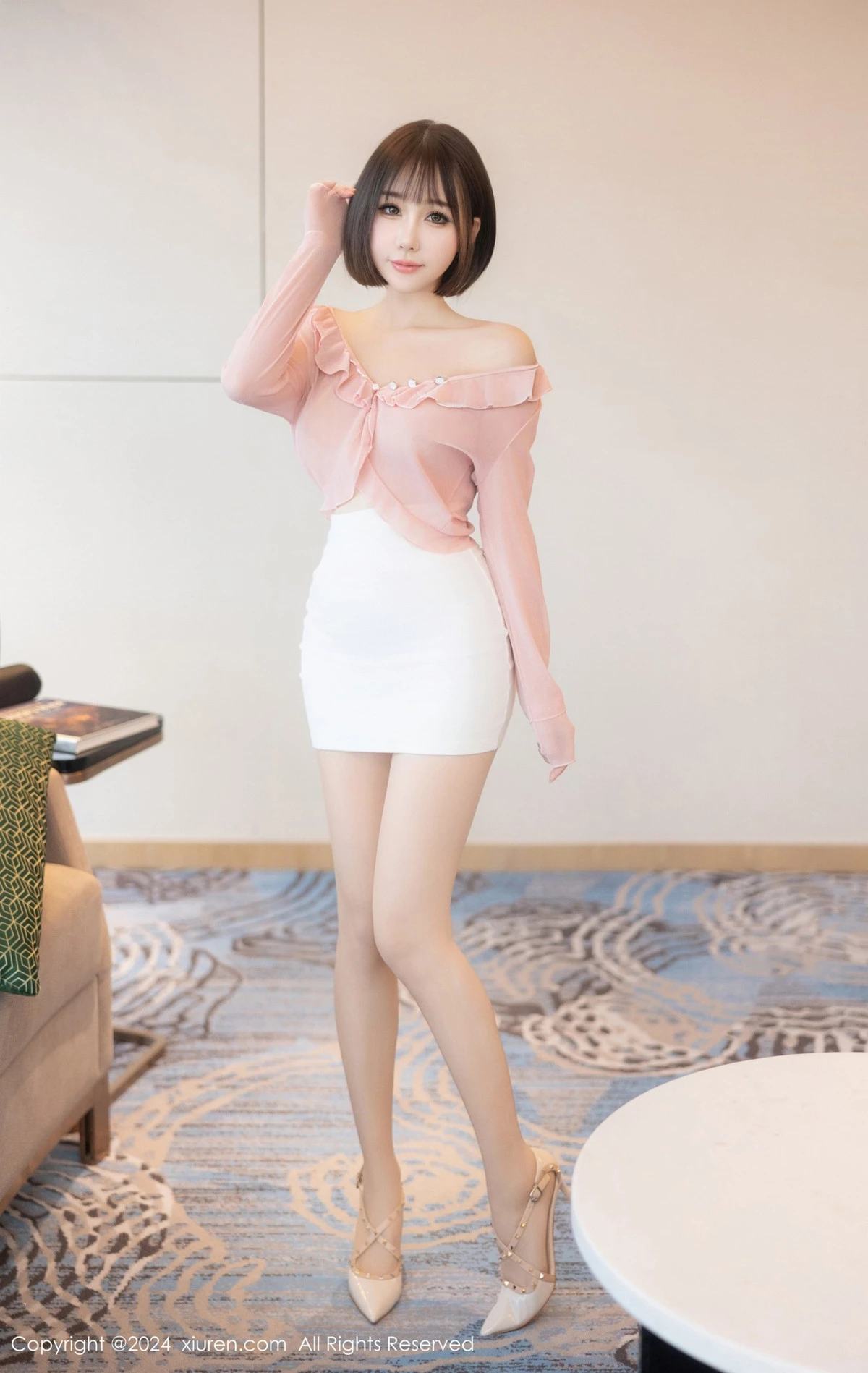 [[XiuRen秀人网]秀人网]No.9273_模特波巧酱浴室场景粉色上衣配超薄肉丝湿身秀惹火身材诱惑写真79P