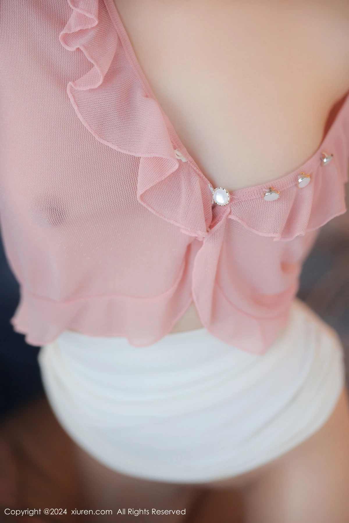 [[XiuRen秀人网]秀人网]No.9273_模特波巧酱浴室场景粉色上衣配超薄肉丝湿身秀惹火身材诱惑写真79P