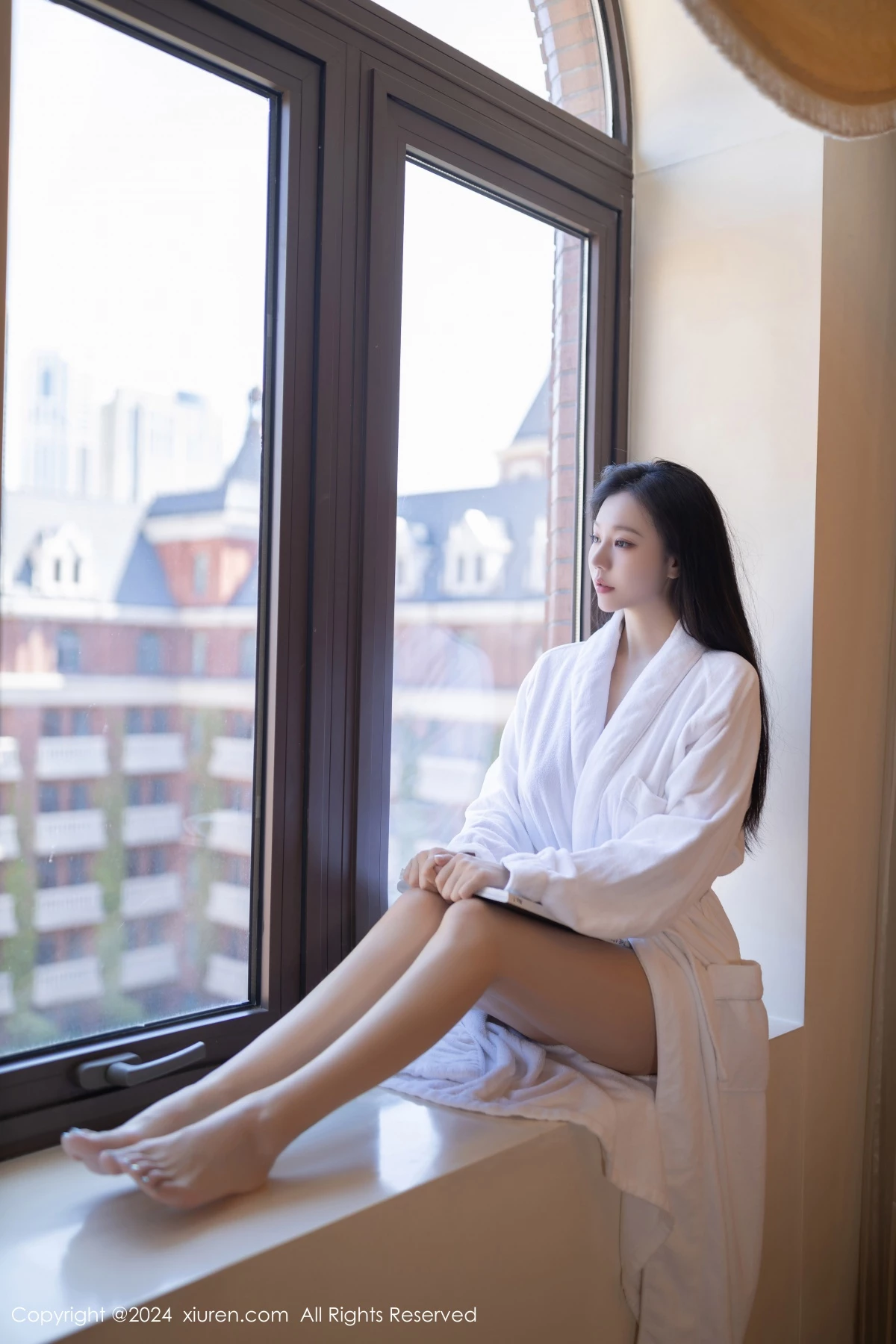 [[XiuRen秀人网]秀人网]No.9281_模特安然anran性感白色浴袍配白色浴巾秀柔美身段撩人诱惑写真80P