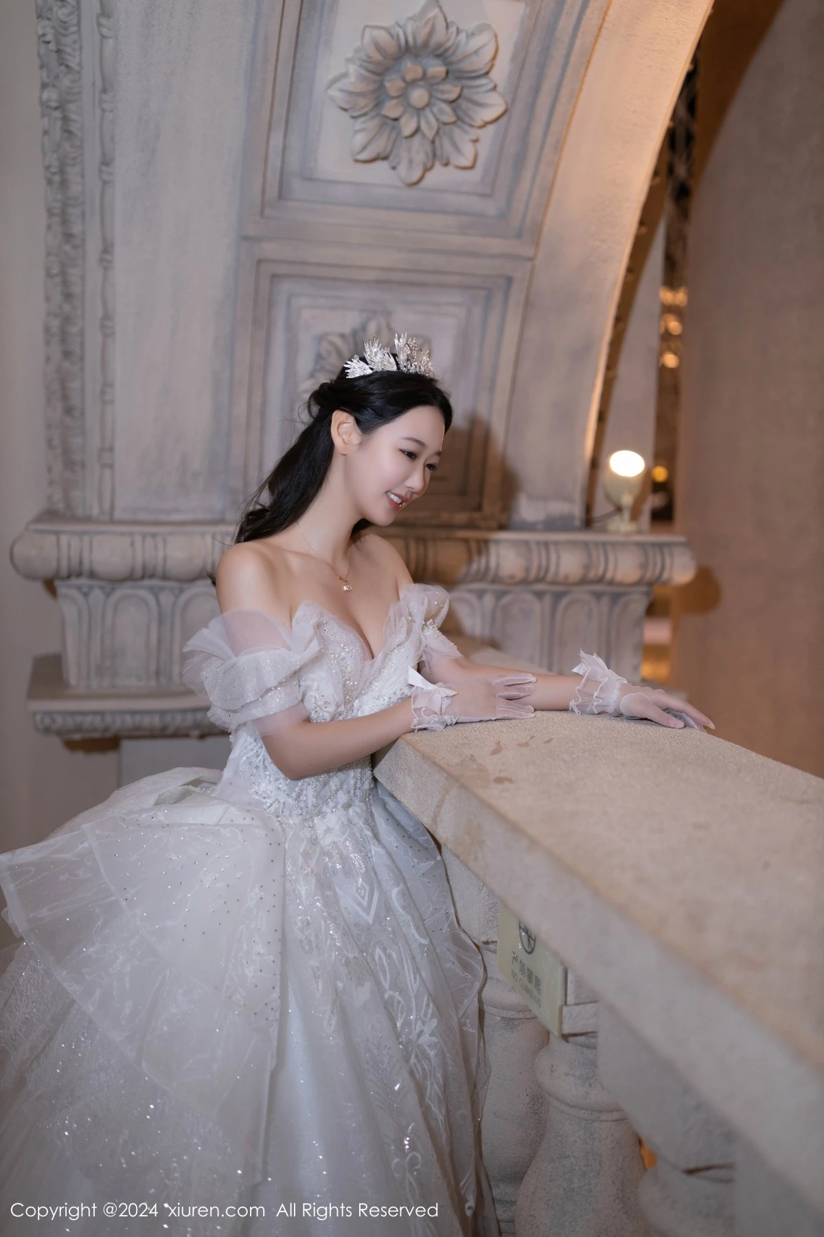 [[XiuRen秀人网]秀人网]No.9283_模特唐安琪性感白色婚纱露白色内衣配超薄肉丝秀美腿诱惑写真86P