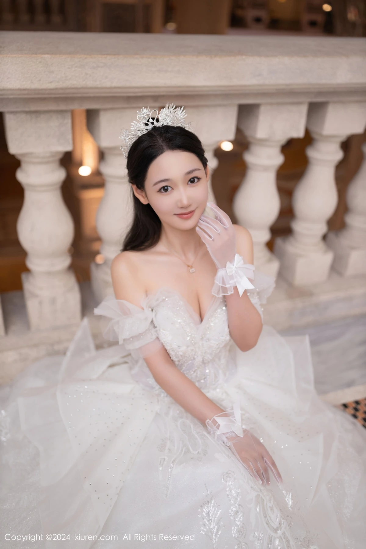 [[XiuRen秀人网]秀人网]No.9283_模特唐安琪性感白色婚纱露白色内衣配超薄肉丝秀美腿诱惑写真86P