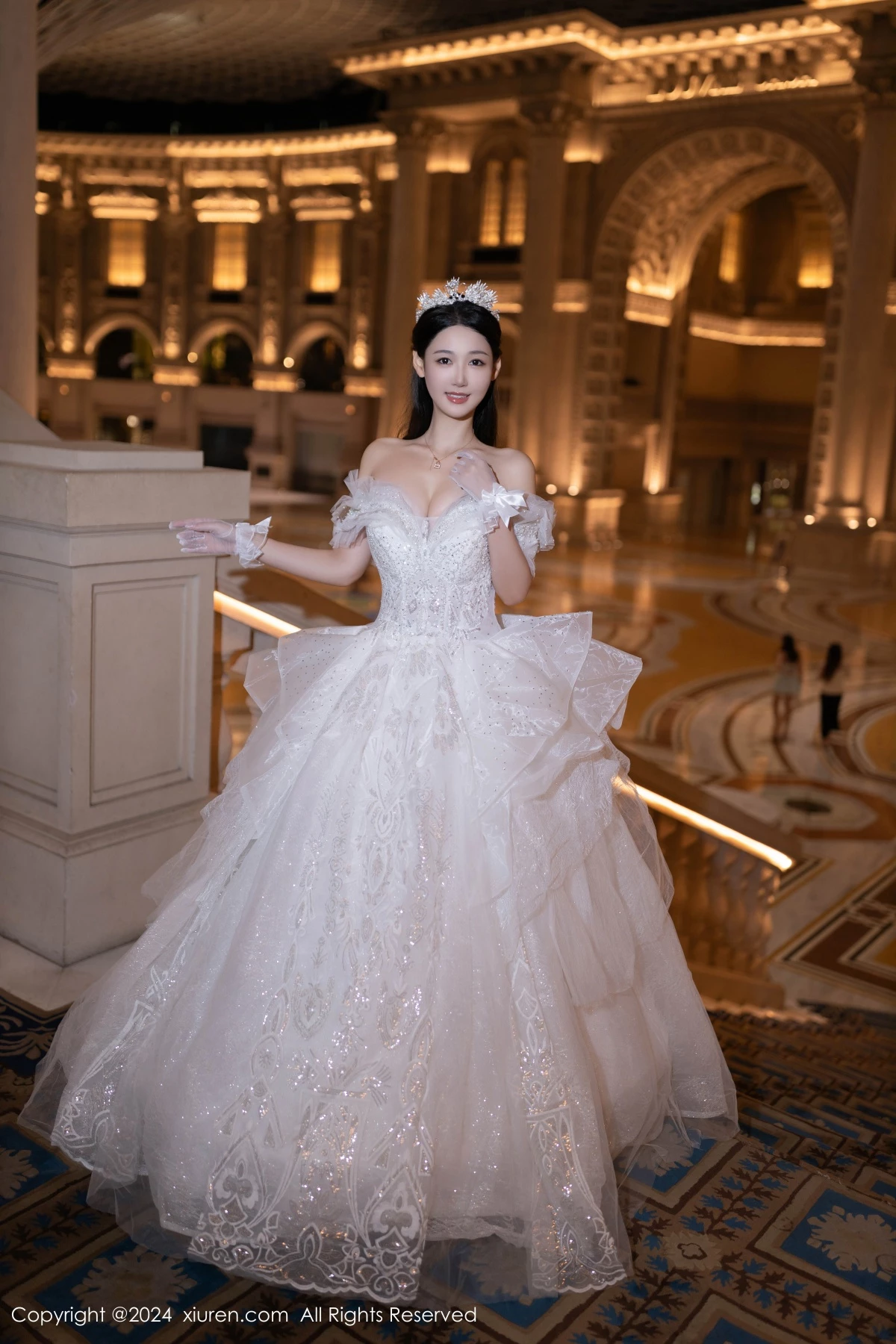 [[XiuRen秀人网]秀人网]No.9283_模特唐安琪性感白色婚纱露白色内衣配超薄肉丝秀美腿诱惑写真86P