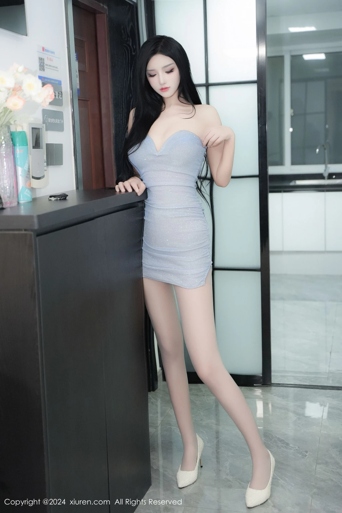 [[XiuRen秀人网]秀人网]No.9278_新人模特想做你的猫.性感银灰连衣短裙配超薄丝袜秀美腿诱惑写真79P