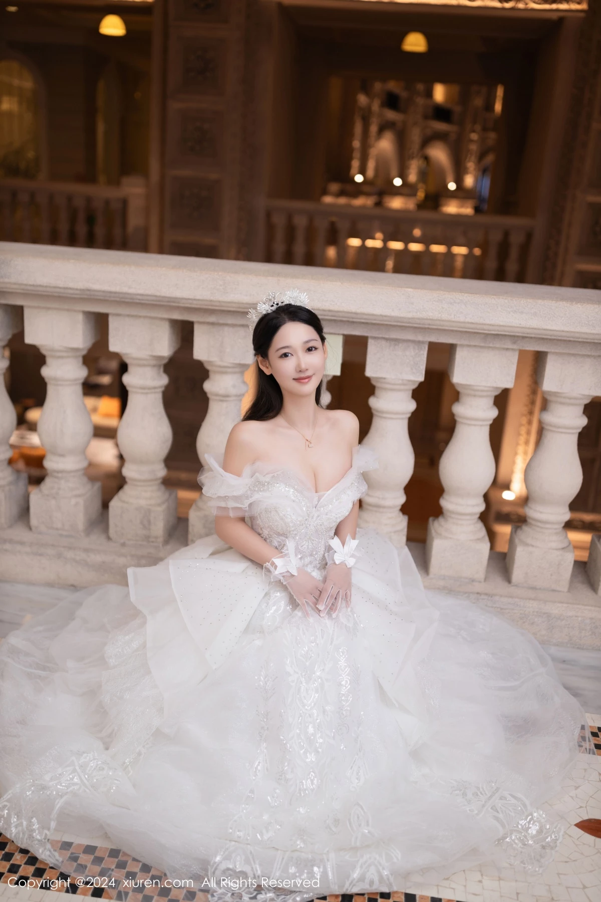 [[XiuRen秀人网]秀人网]No.9283_模特唐安琪性感白色婚纱露白色内衣配超薄肉丝秀美腿诱惑写真86P