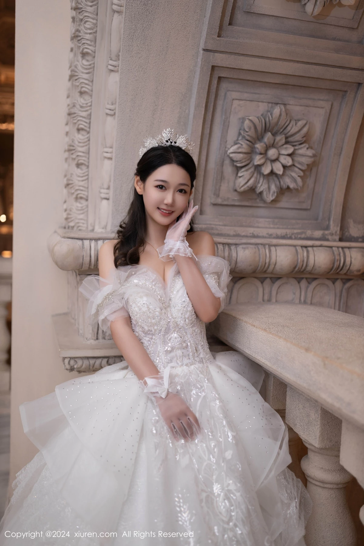 [[XiuRen秀人网]秀人网]No.9283_模特唐安琪性感白色婚纱露白色内衣配超薄肉丝秀美腿诱惑写真86P