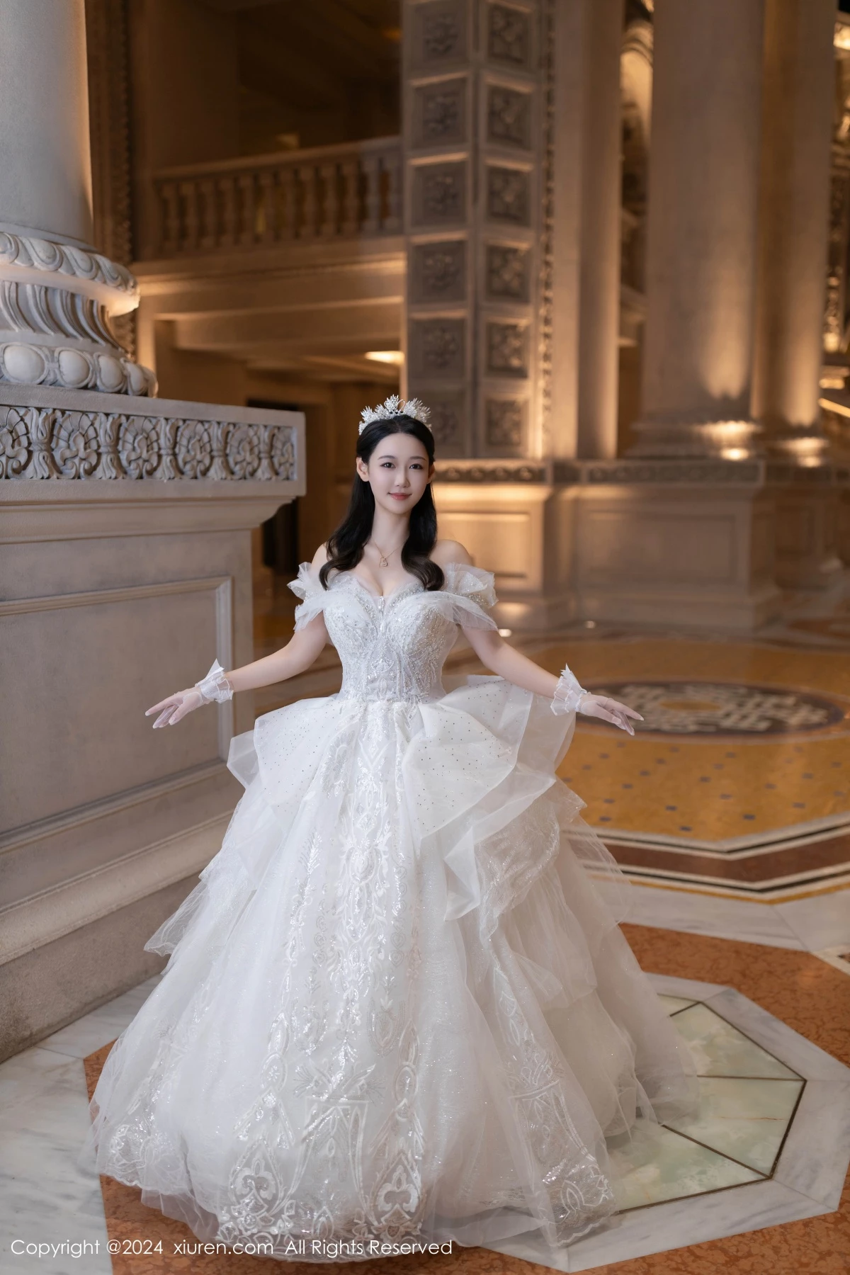 [[XiuRen秀人网]秀人网]No.9283_模特唐安琪性感白色婚纱露白色内衣配超薄肉丝秀美腿诱惑写真86P