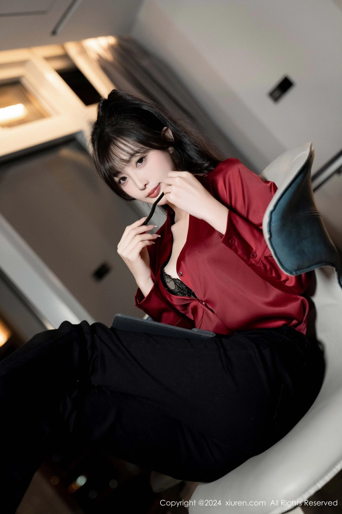 [[XiuRen秀人网]秀人网]No.9299_模特林星阑私房性感黑色蕾丝内衣配开档黑丝秀曼妙身姿诱惑写真94P