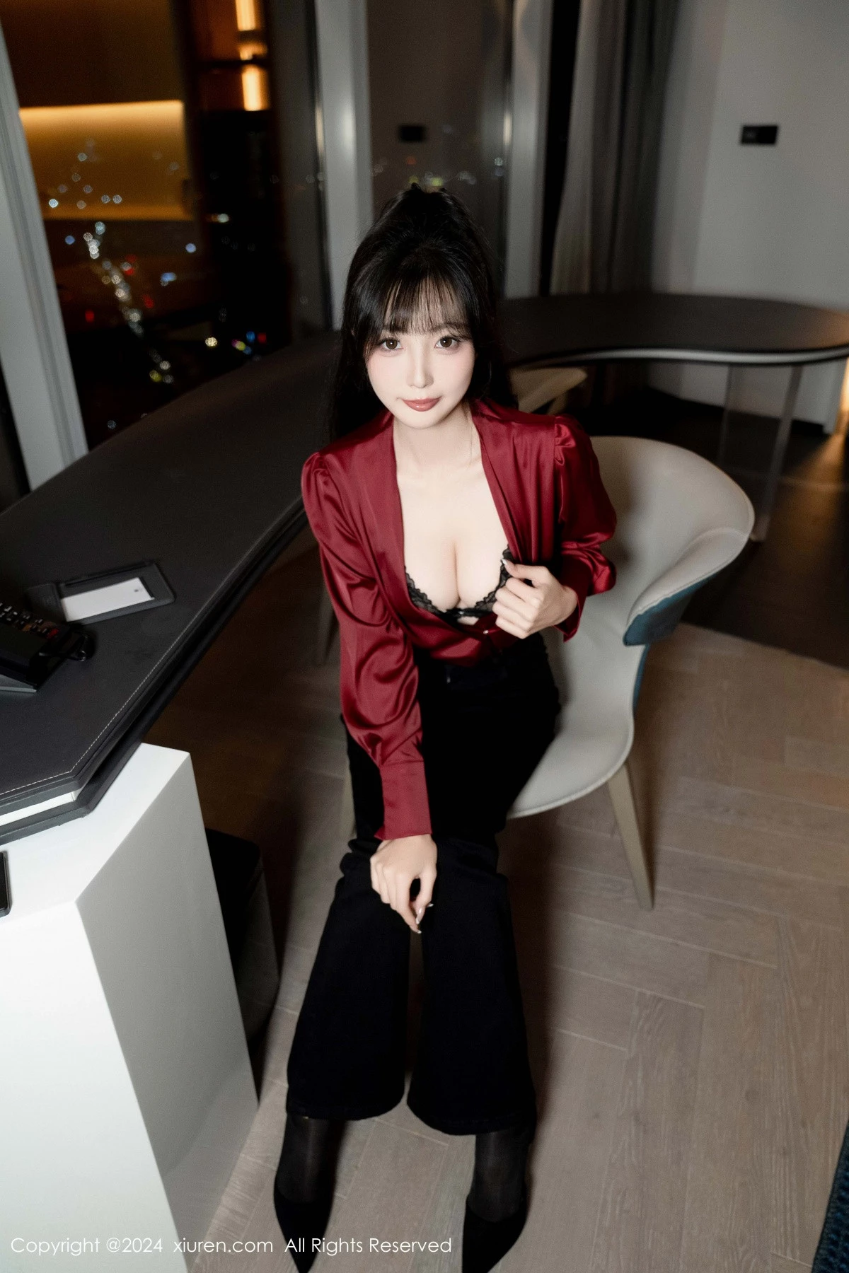 [[XiuRen秀人网]秀人网]No.9299_模特林星阑私房性感黑色蕾丝内衣配开档黑丝秀曼妙身姿诱惑写真94P