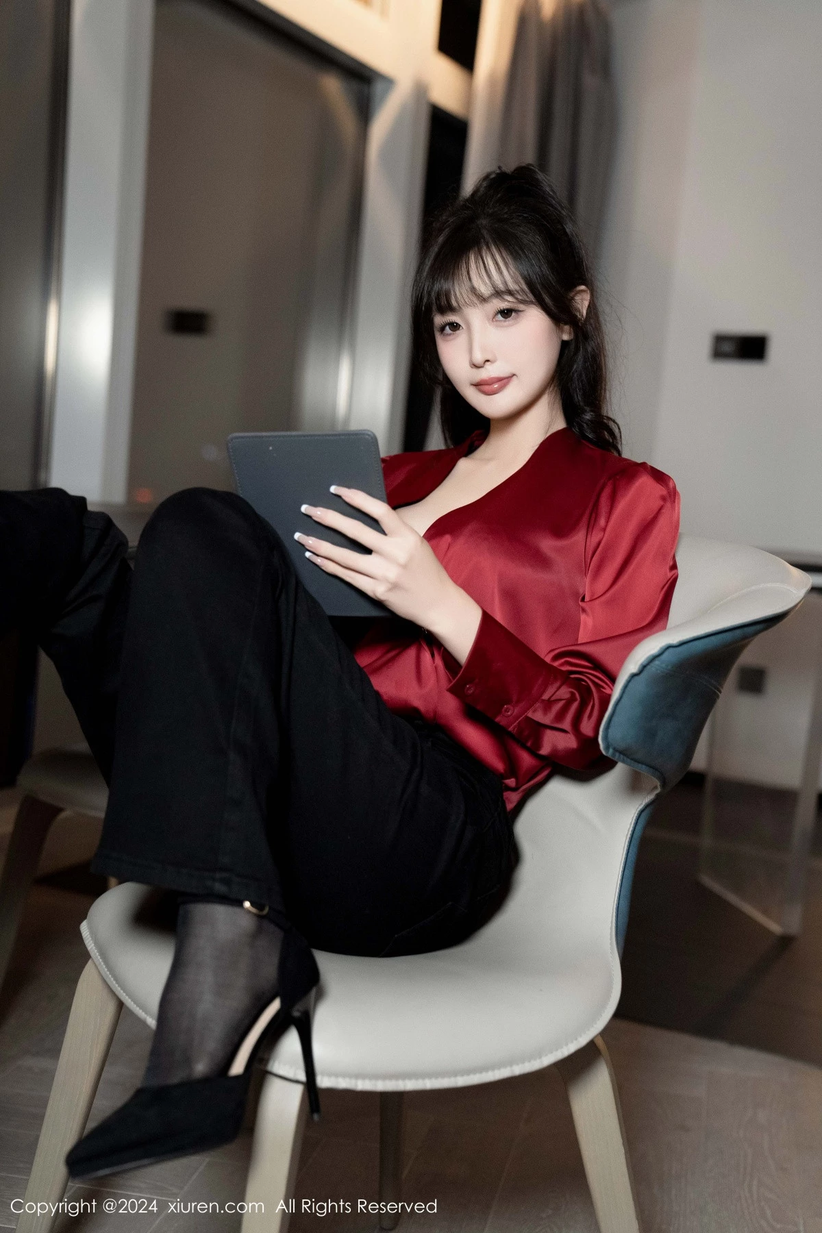 [[XiuRen秀人网]秀人网]No.9299_模特林星阑私房性感黑色蕾丝内衣配开档黑丝秀曼妙身姿诱惑写真94P