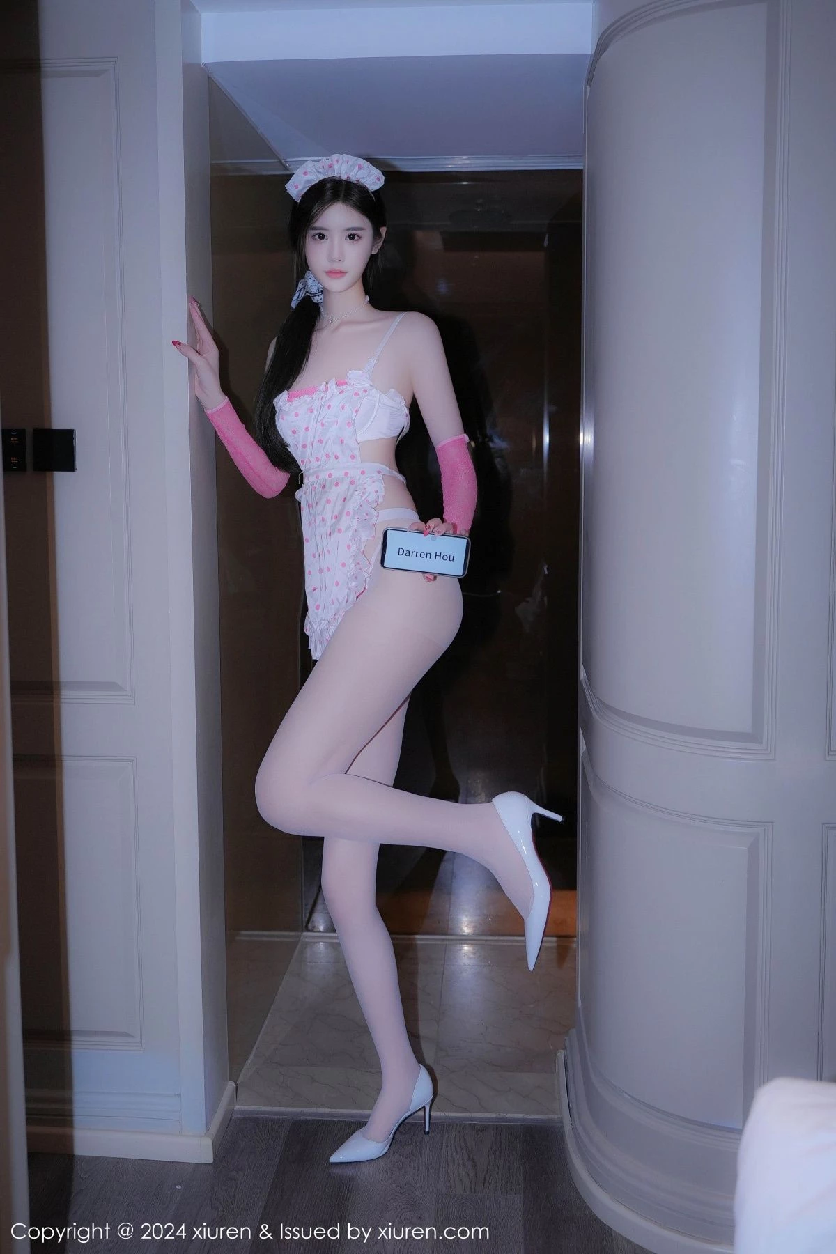 [[XiuRen秀人网]秀人网]No.9312_模特Erikaki私房性感粉白色服饰配超薄白丝秀曼妙身姿诱惑写真80P