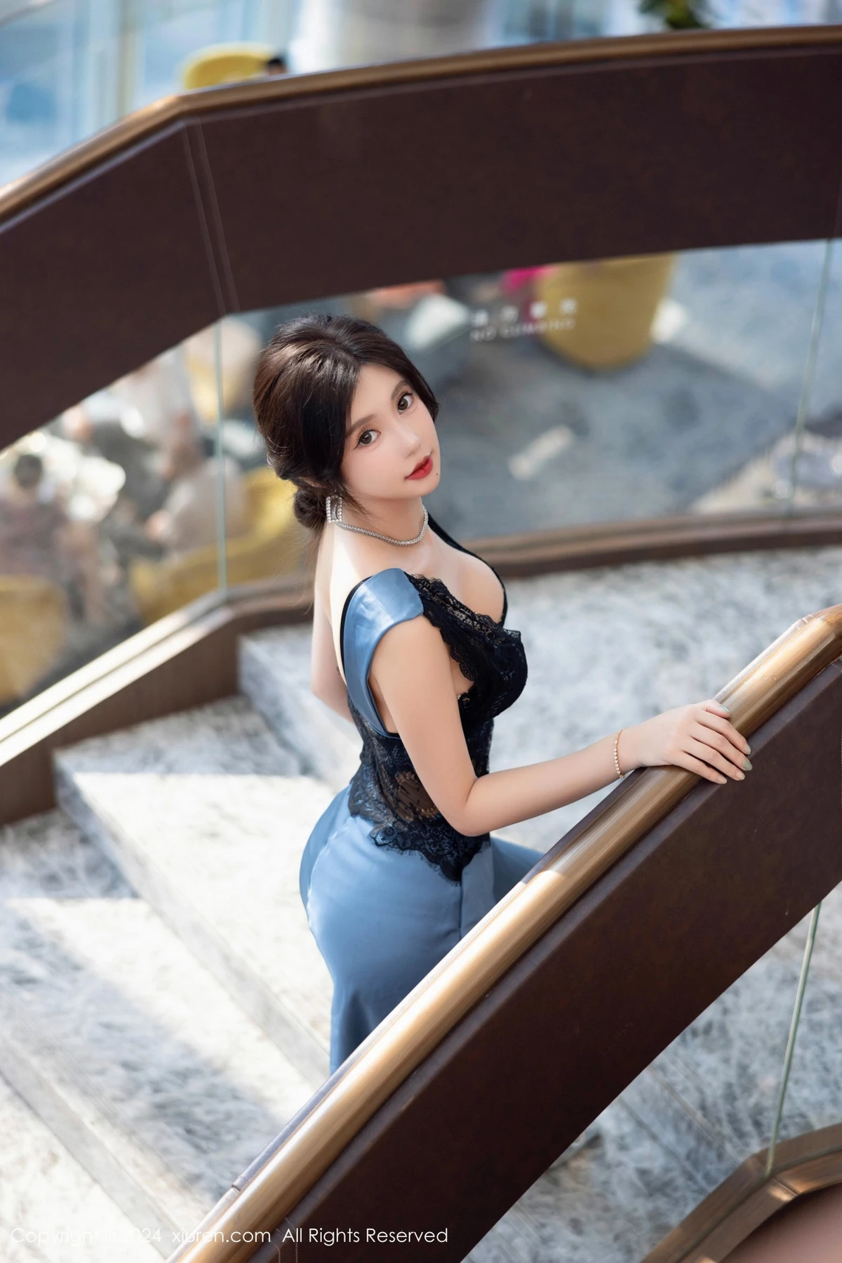 [[XiuRen秀人网]秀人网]No.9310_女神绮里嘉ula性感黑色蕾丝内衣配肉色丝袜秀完美身材诱惑写真94P