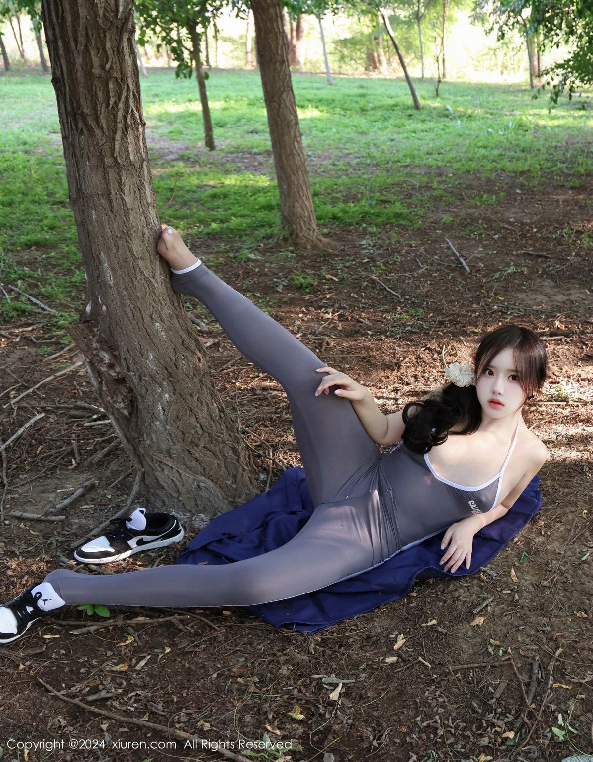 [[XiuRen秀人网]秀人网]No.9311_模特小薯条nienie晨跑主题性感灰色运动服饰秀完美身材诱惑写真92P