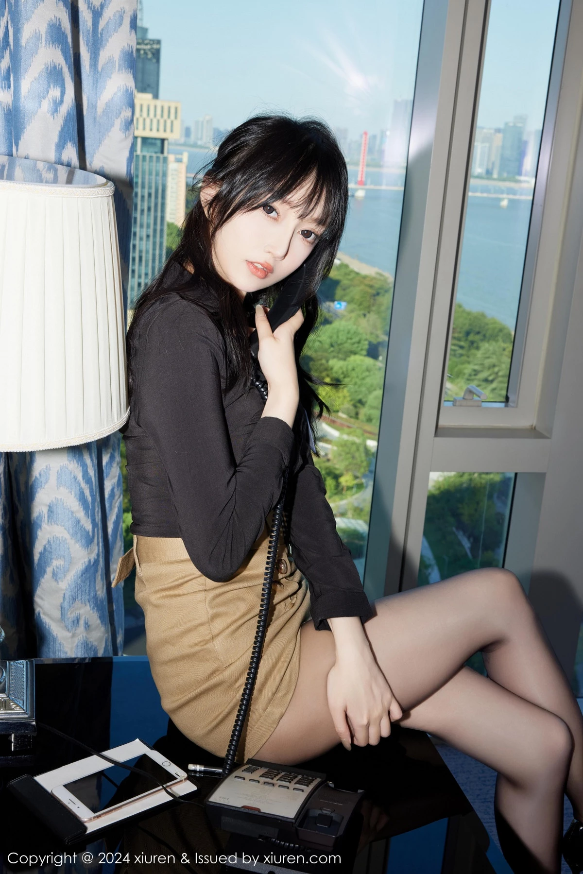 [[XiuRen秀人网]秀人网]No.9309_模特玥儿玥er性感黑色情趣服饰配开档黑丝秀曼妙身姿诱惑写真72P