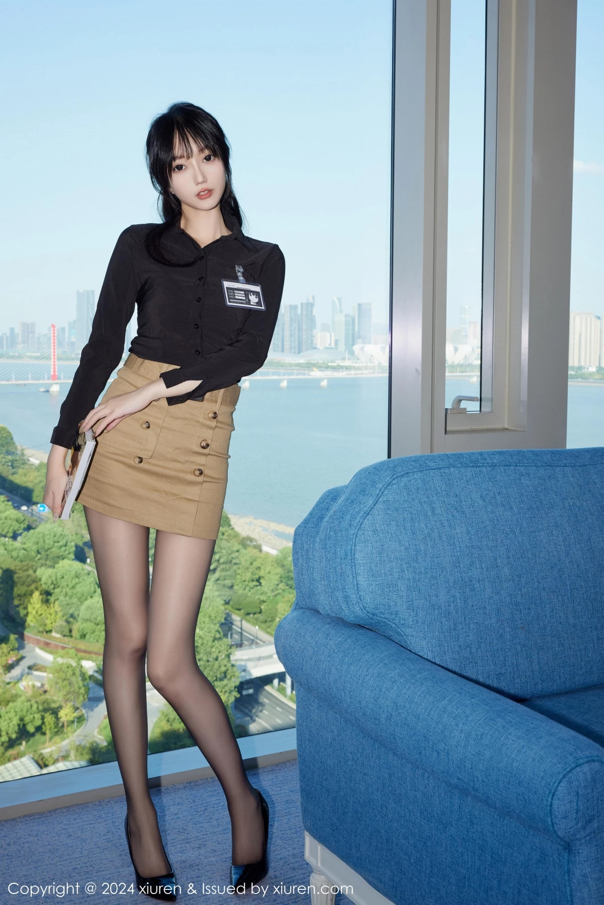 [[XiuRen秀人网]秀人网]No.9309_模特玥儿玥er性感黑色情趣服饰配开档黑丝秀曼妙身姿诱惑写真72P