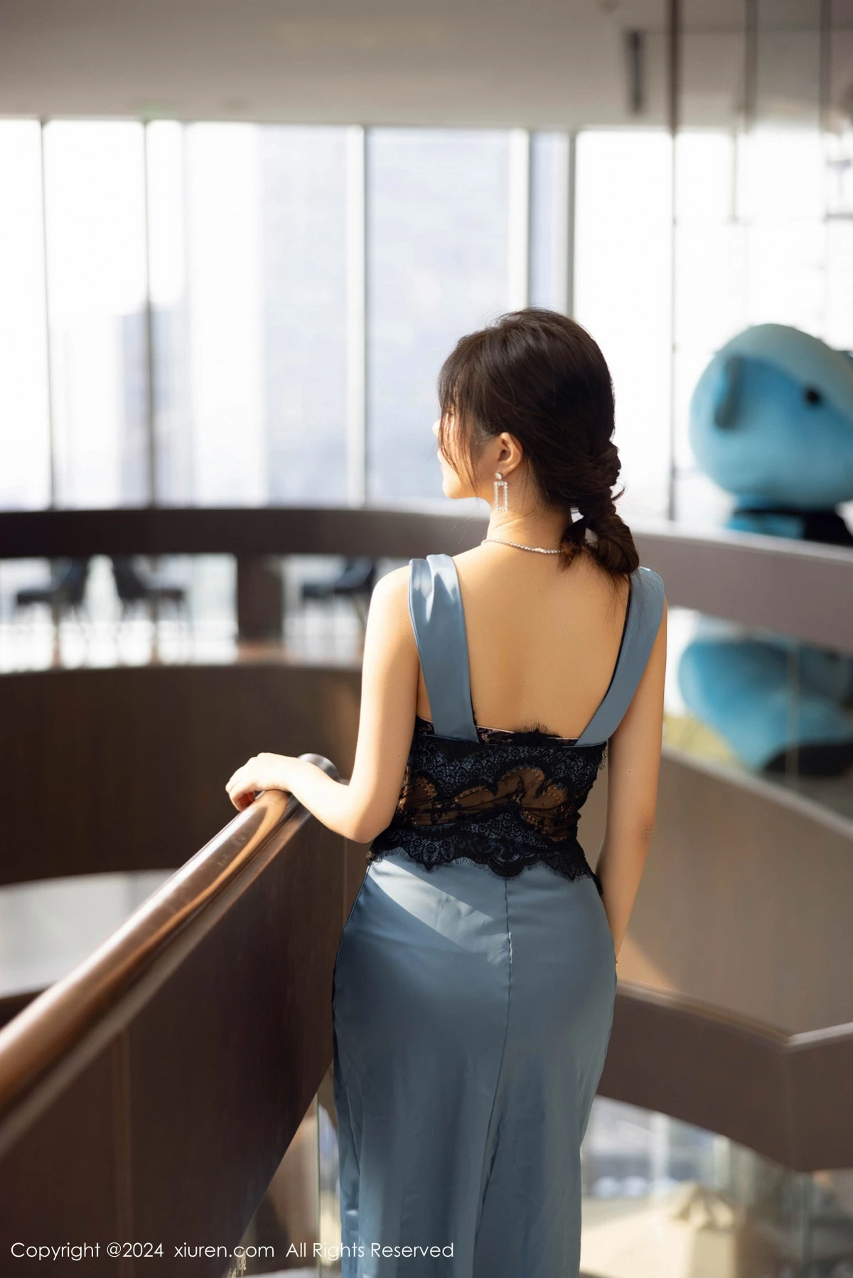 [[XiuRen秀人网]秀人网]No.9310_女神绮里嘉ula性感黑色蕾丝内衣配肉色丝袜秀完美身材诱惑写真94P